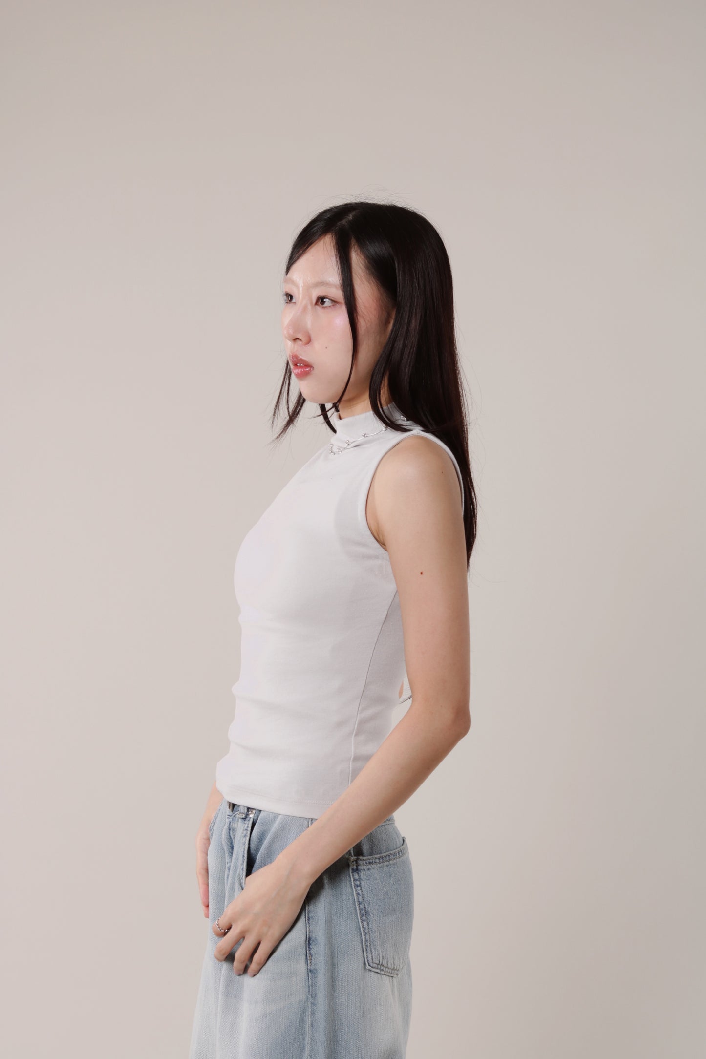 Mock Neck Sleeveless Top (Grey)