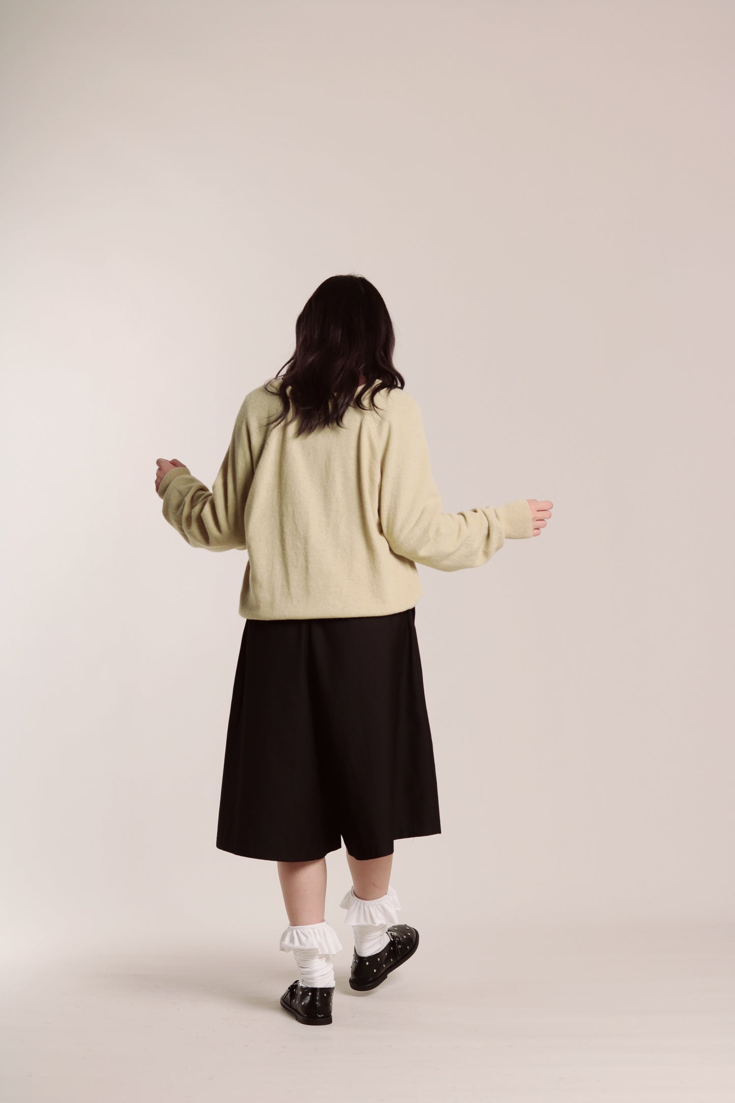 V Neck Sweater (Mustard)