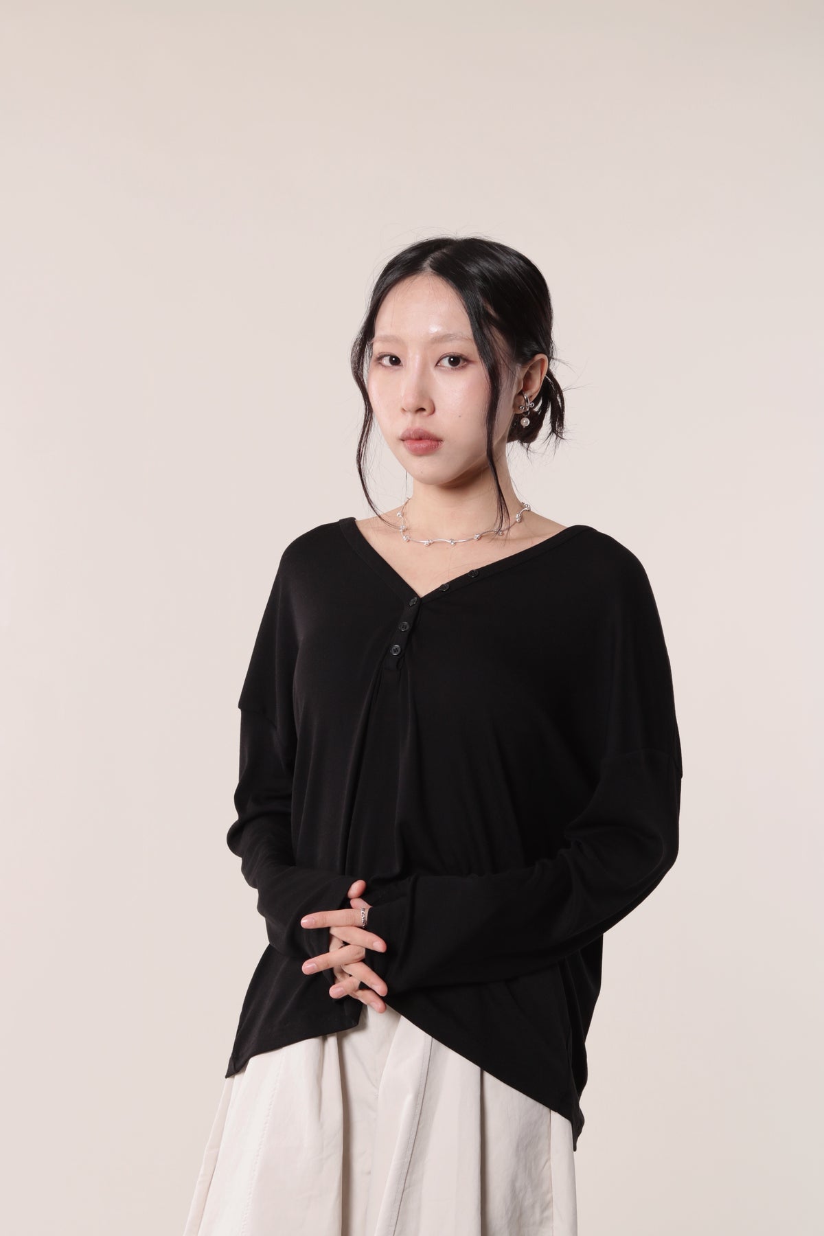 Lazy Button Long Tee (Black)