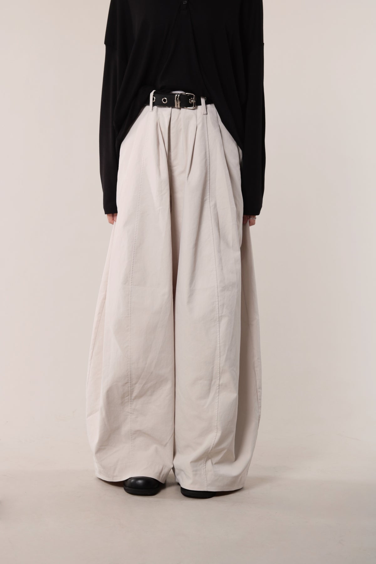 Ari Pants (Light Beige)