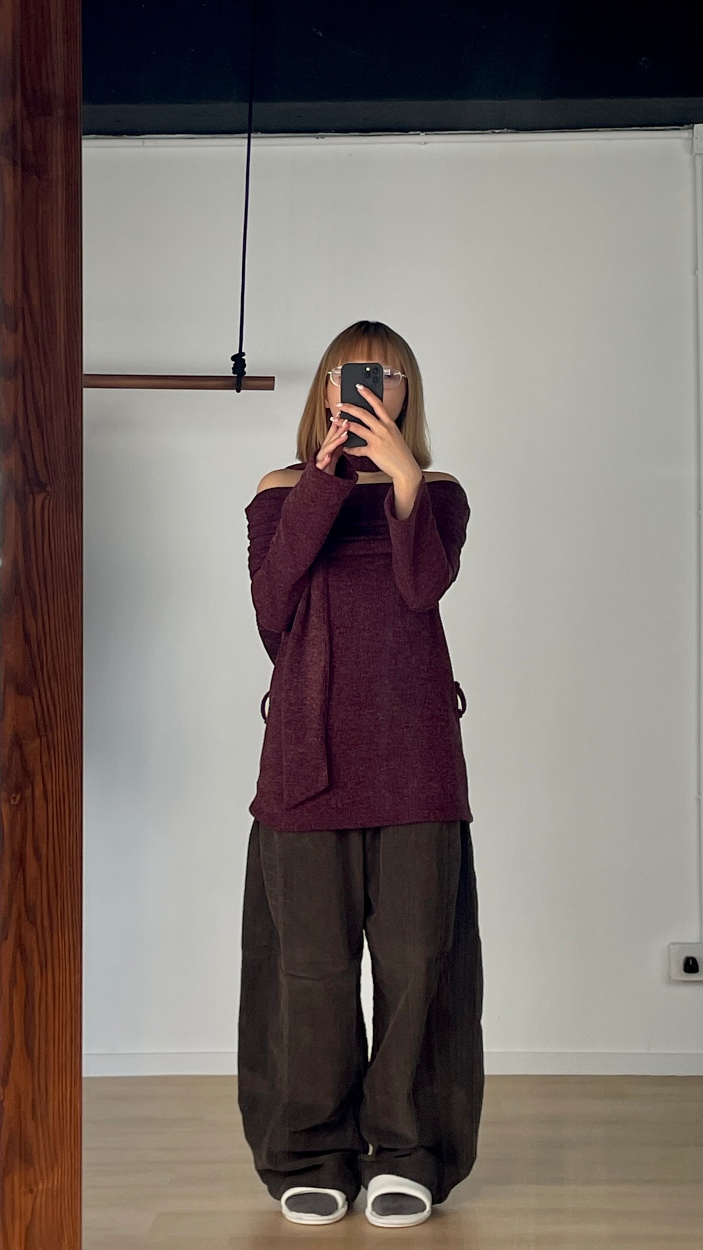 Off Shoulder Knit Top (Red)