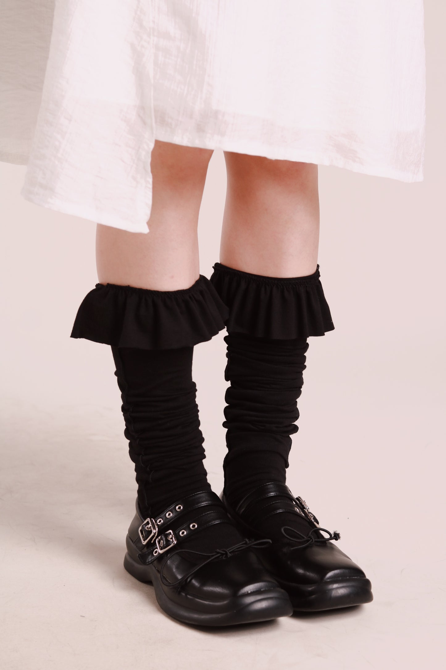 Ruffle Socks (Black)