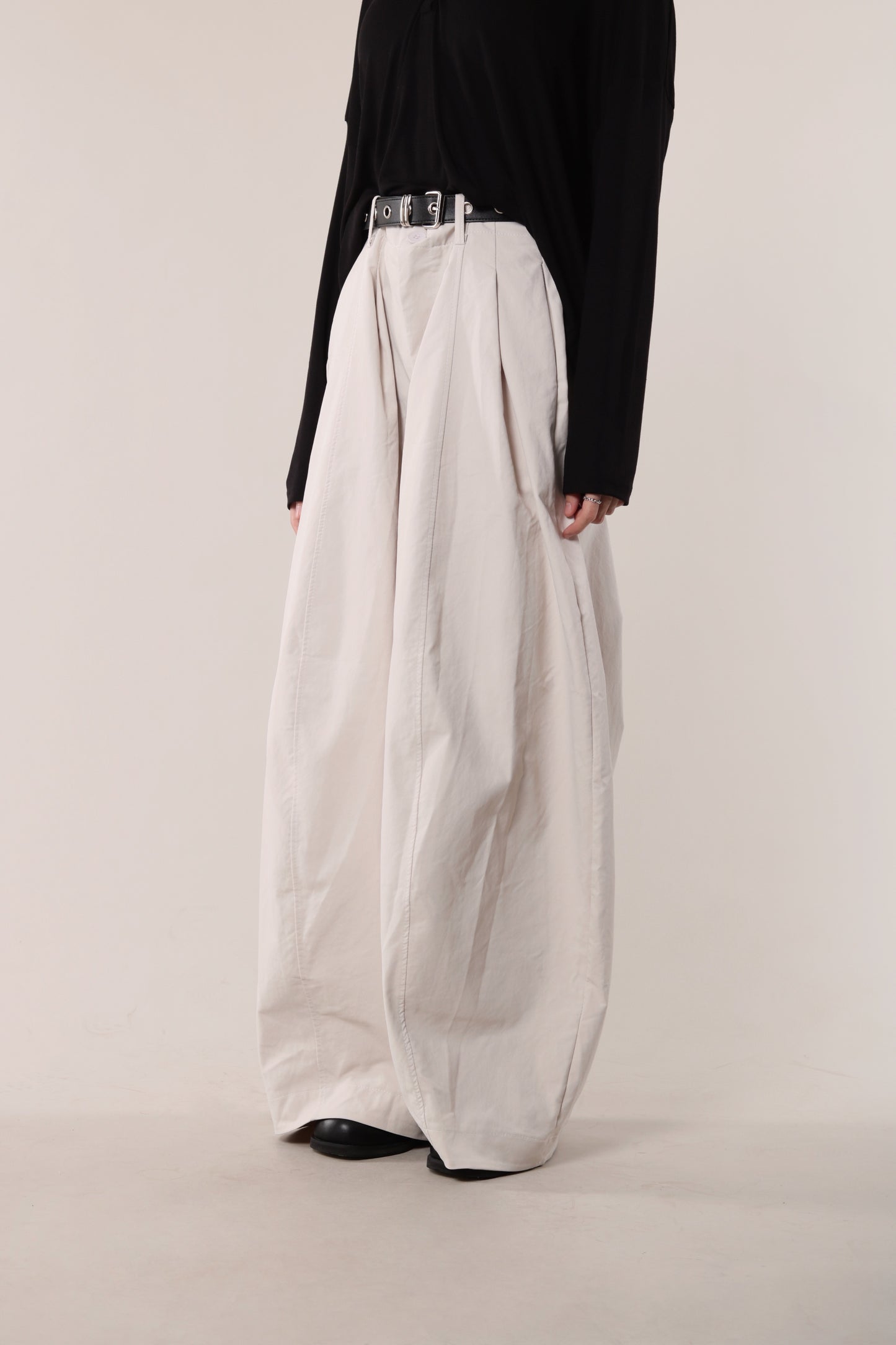 Ari Pants (Light Beige)