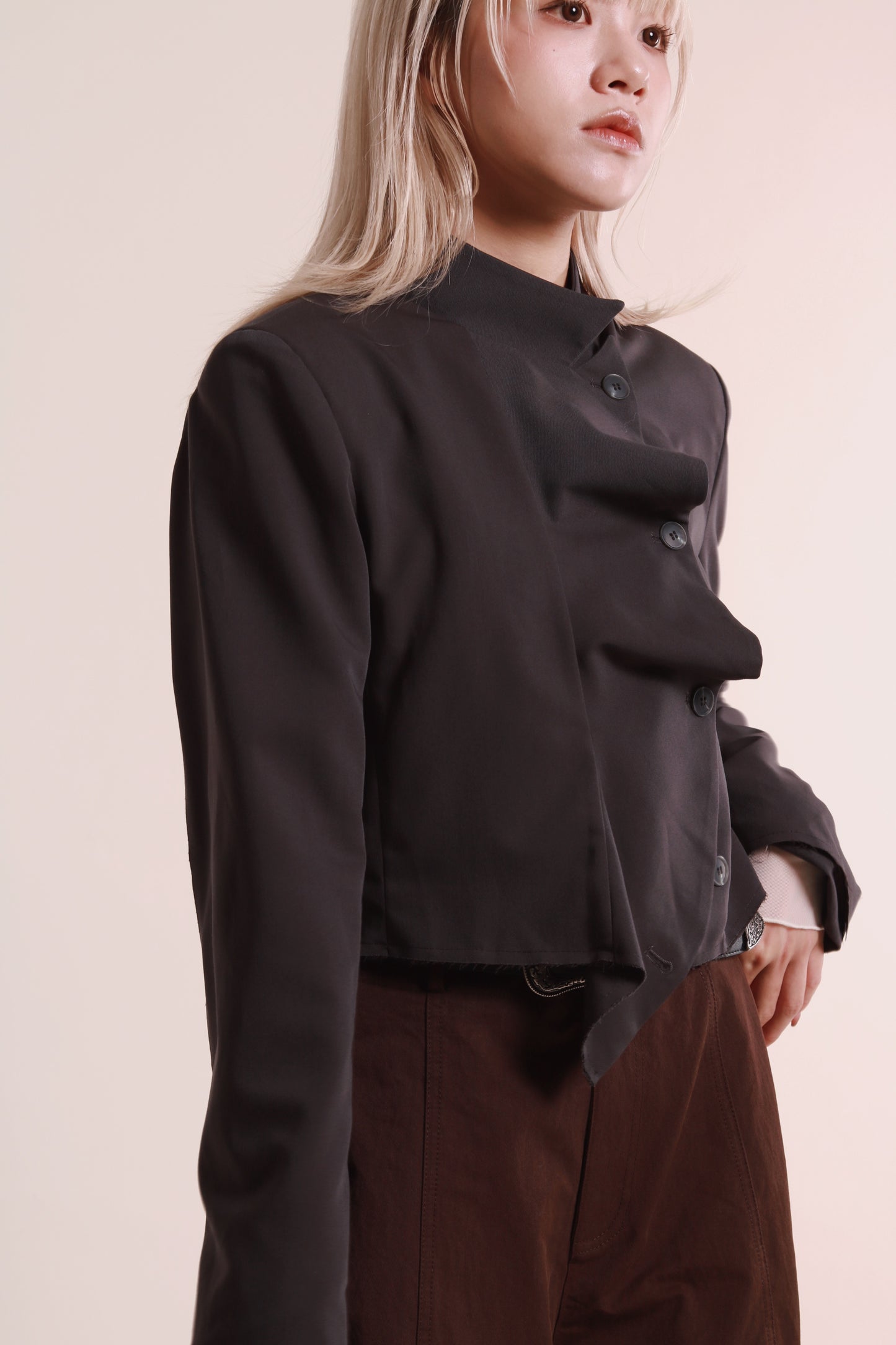 Gentle Pleat Jacket (Charcoal)
