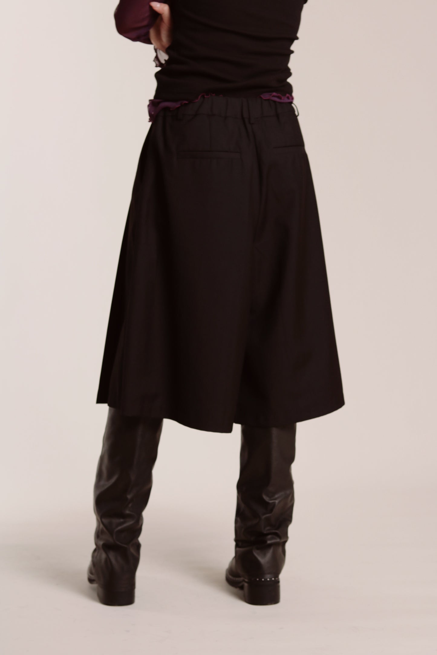 Layered Pleat Shorts (Black)