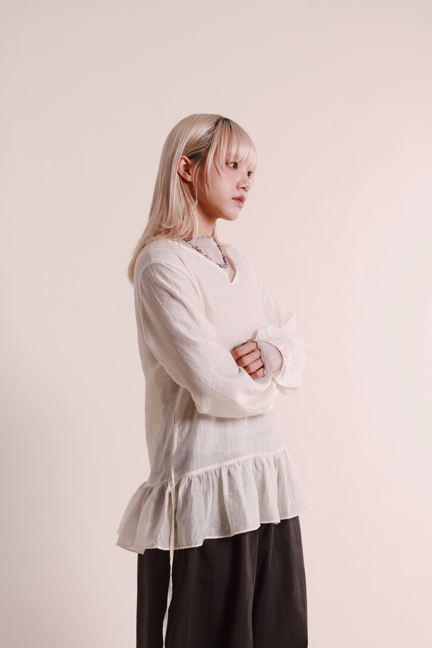 Doll Ruffle Blouse (Ivory)