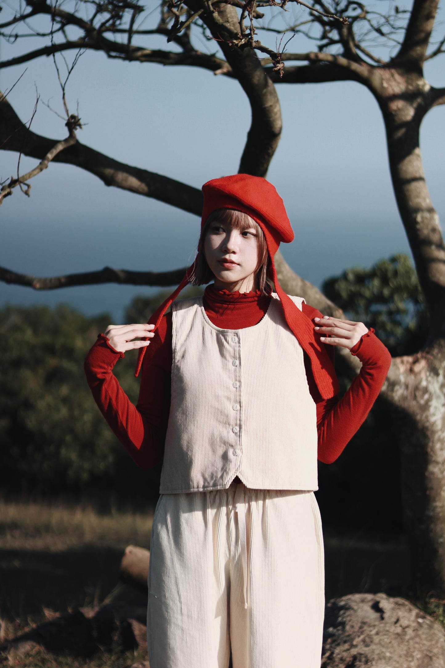 Doll Beret (Black/Grey/Red)