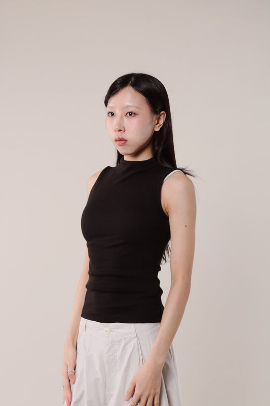 Mock Neck Sleeveless Top (Black)