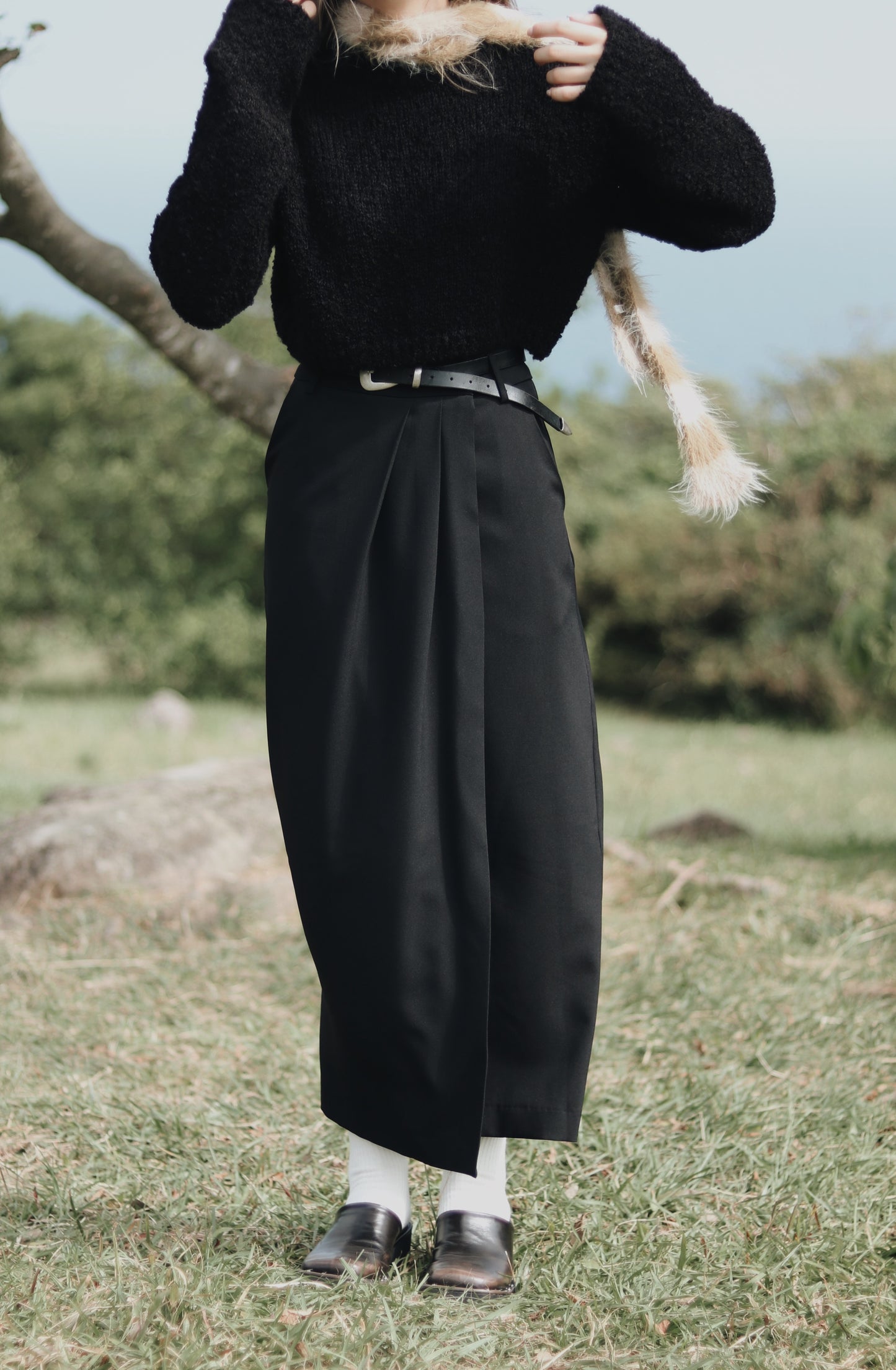 Pleated Skirt (Black)