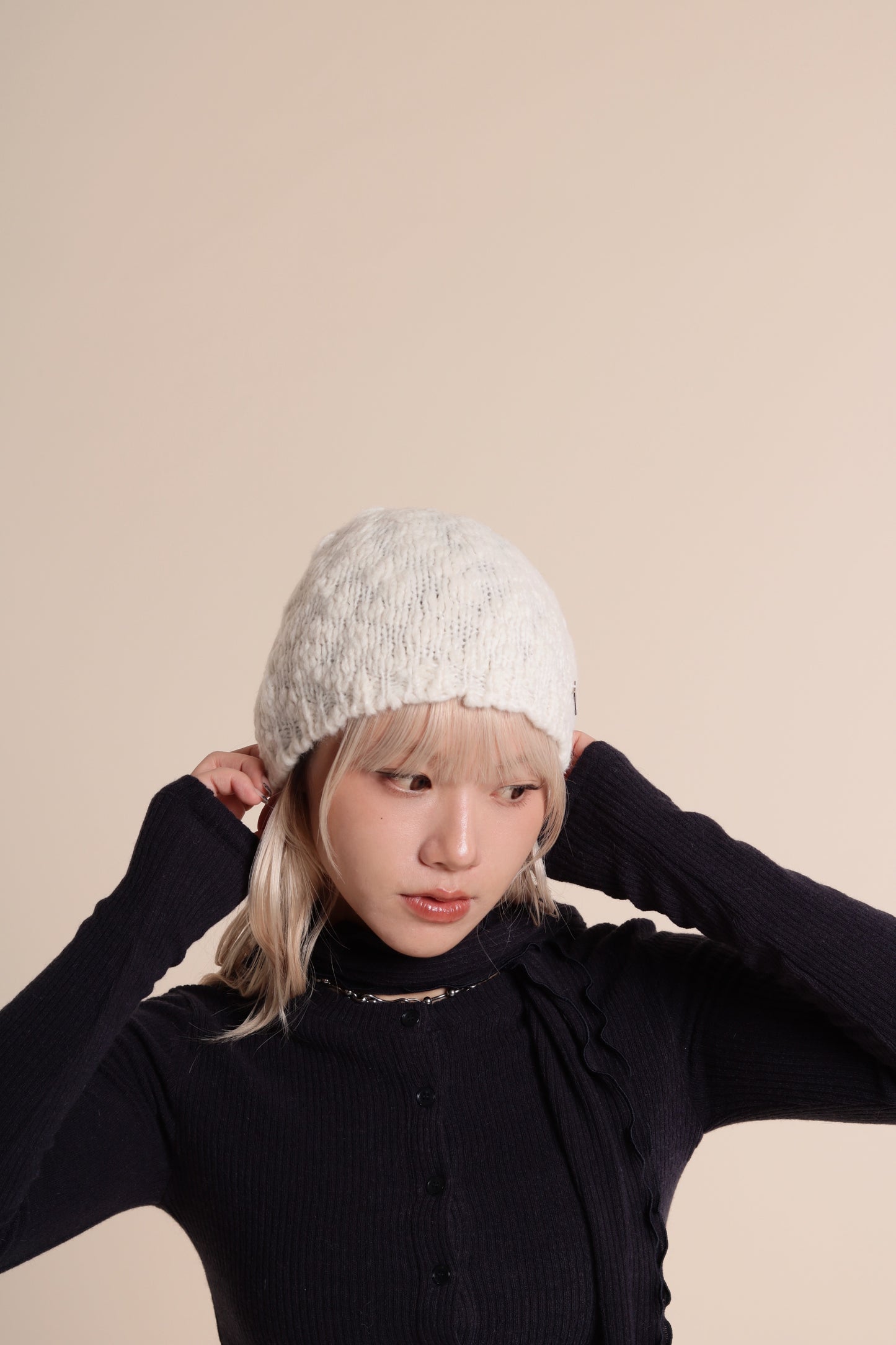 Knit Beanie (White)