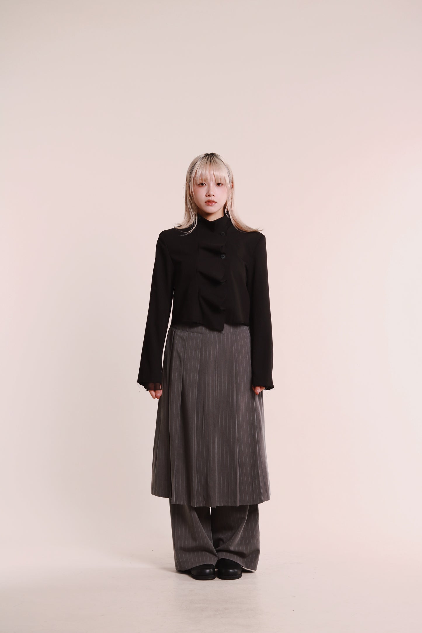 Gentle Pleat Jacket (Black)