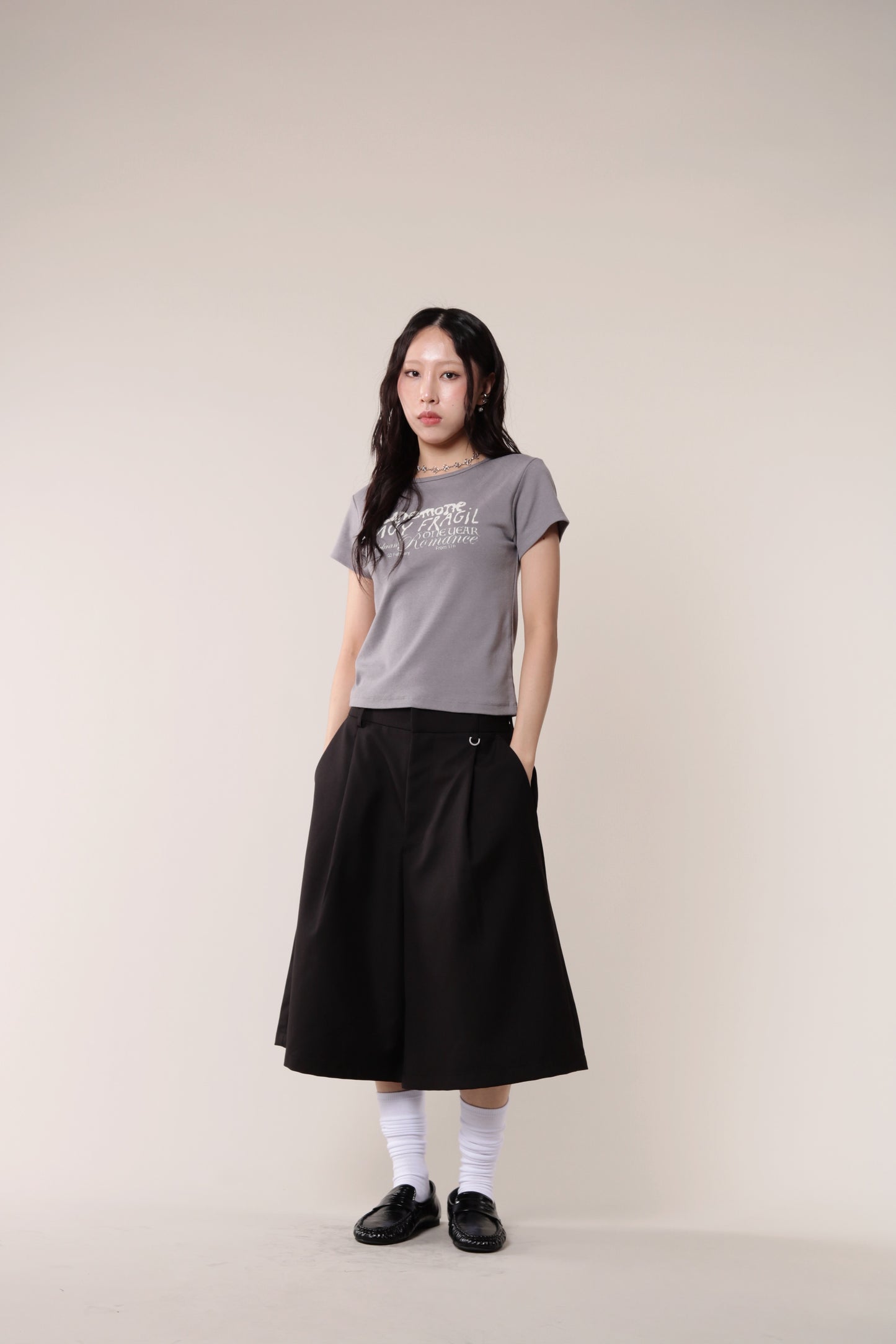 Romance Tee (Charcoal)