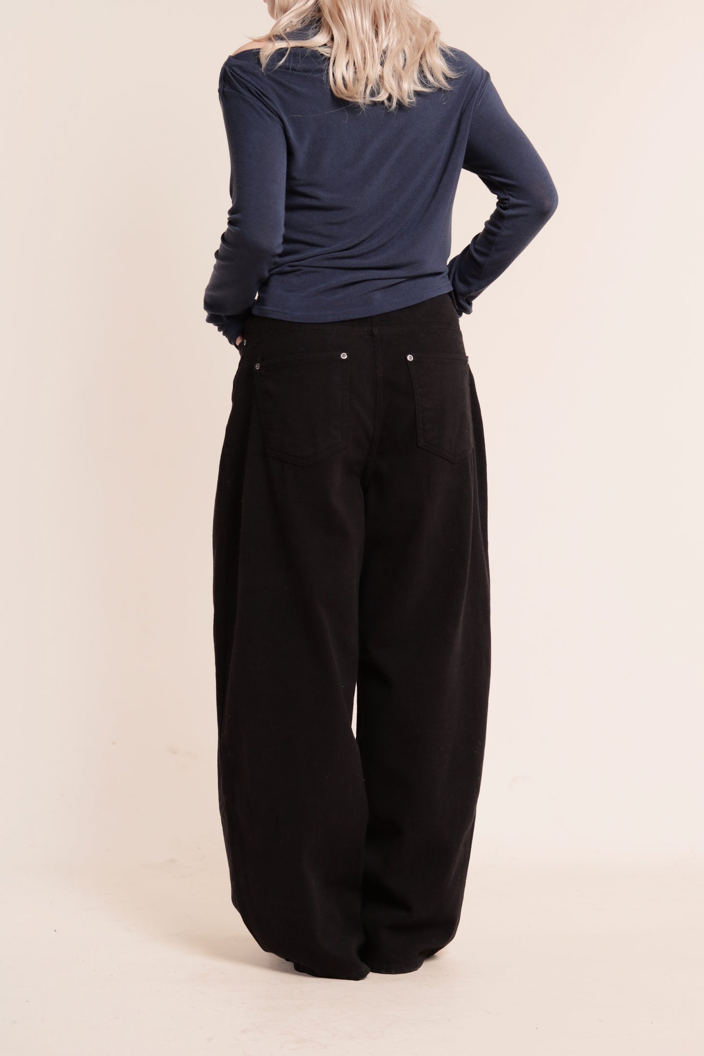 Nolan Pleat Pants (Black)