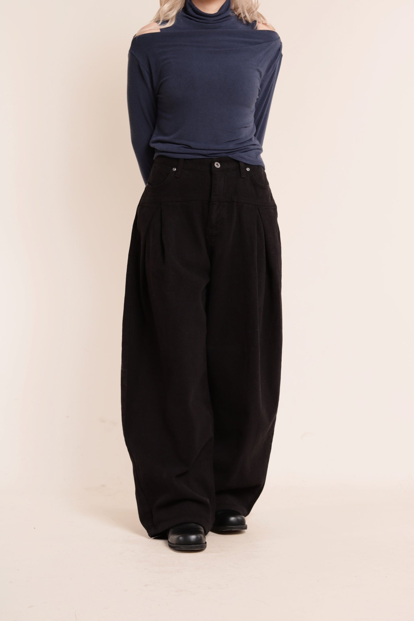 Nolan Pleat Pants (Black)