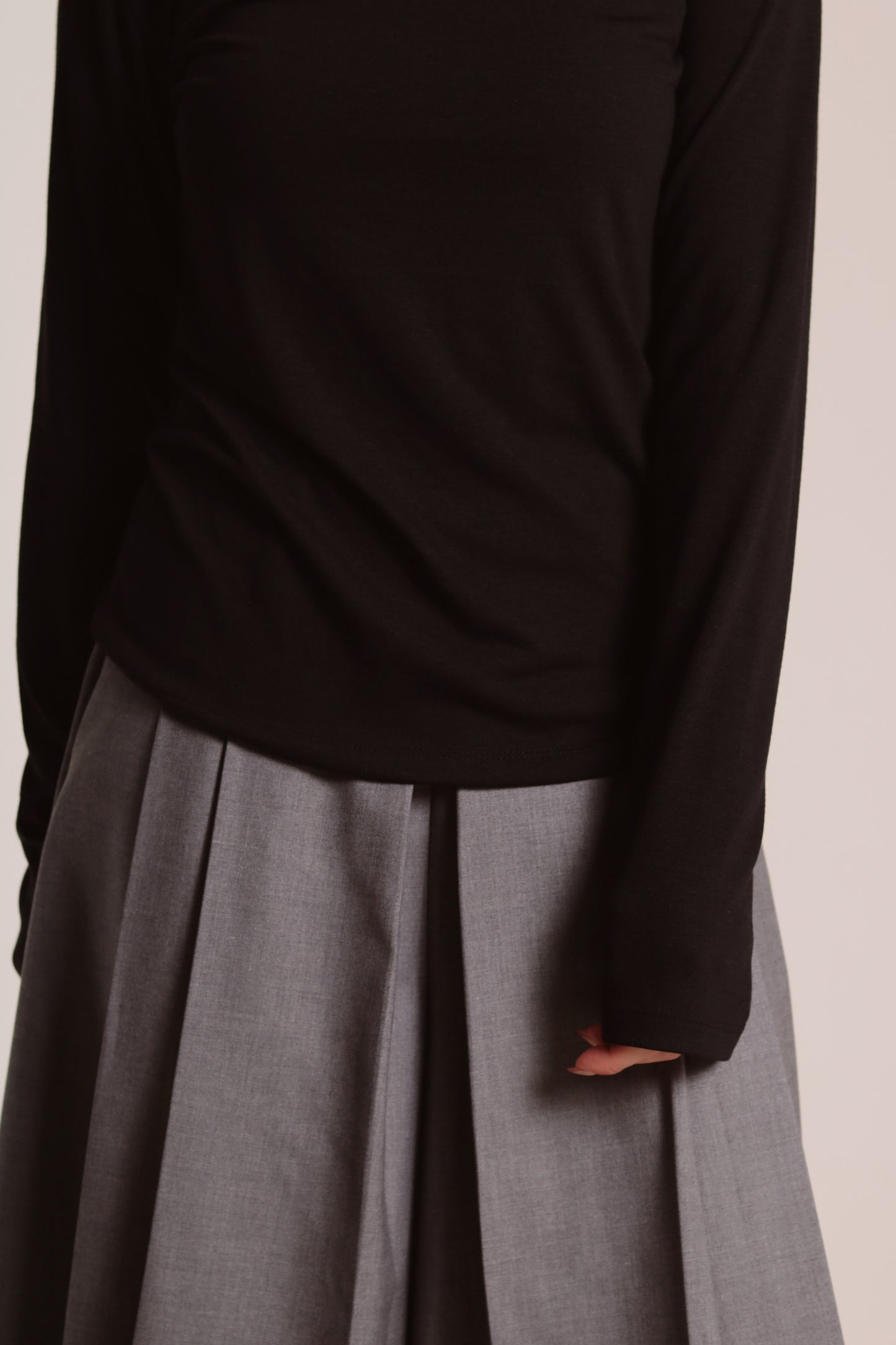 Soft Gathered Neck Top (Black)