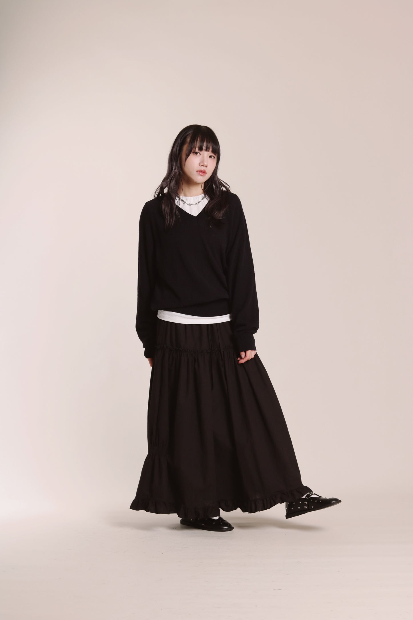 V Neck Sweater (Navy)