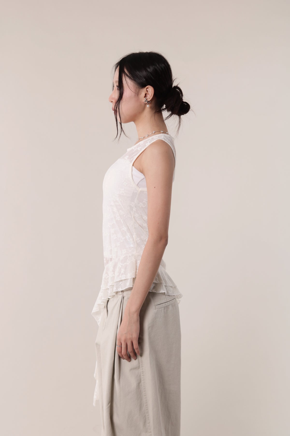 Mesh Flower Sleeveless Top (Ivory)