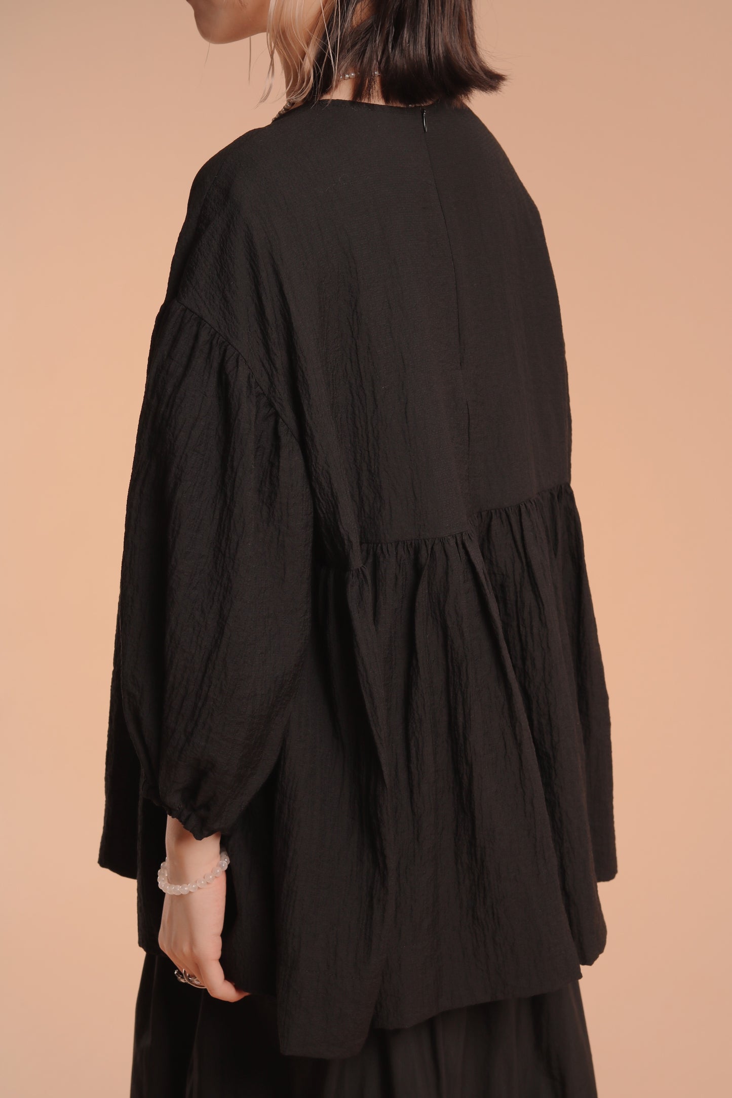 Doll Puff Sleeve Blouse (Black)