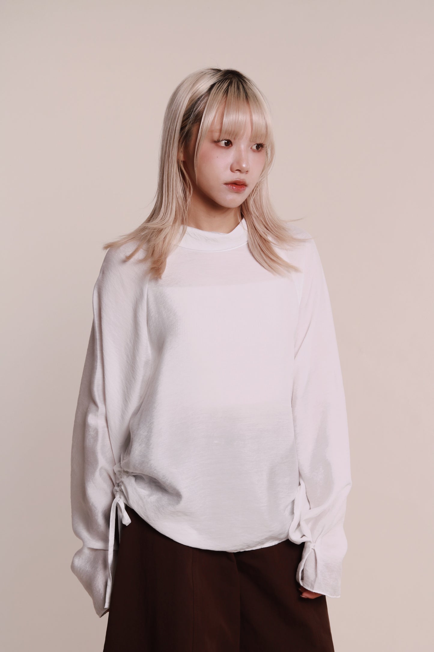 Doll Gathered Blouse (White)