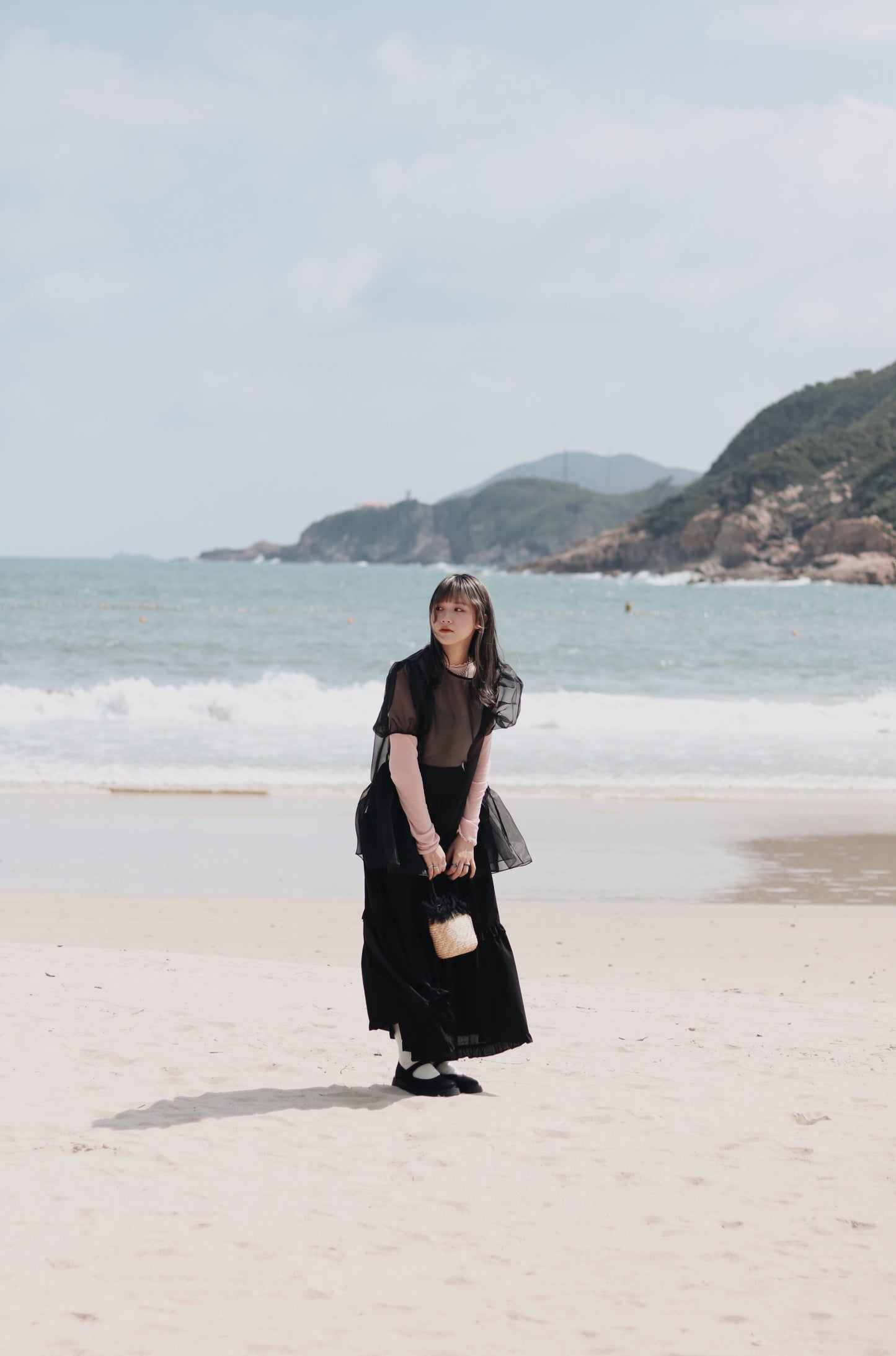 Doll Puff Sleeve Blouse (Black)