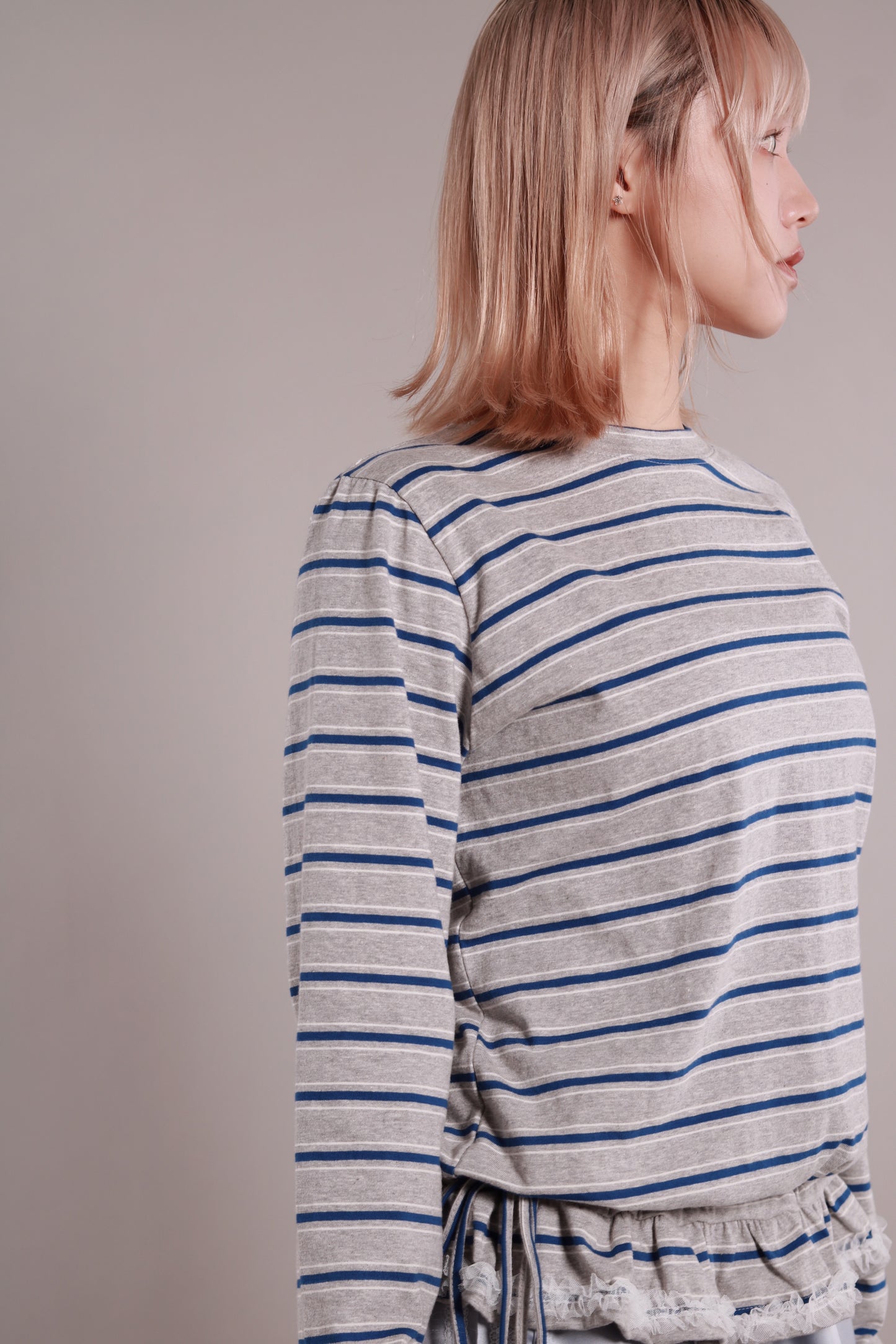 Frilled Lace Stripe Top (Grey)