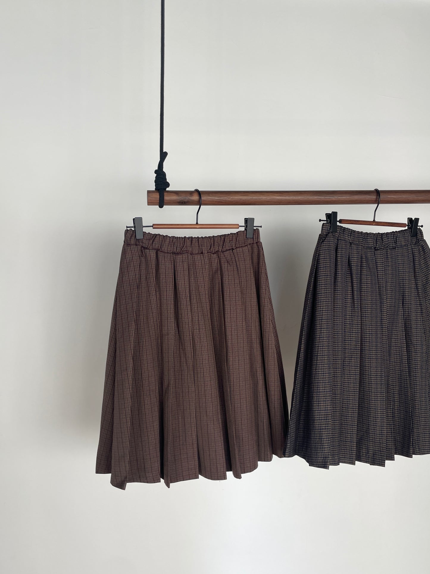 Checkered Pleat Skirt (Brown)