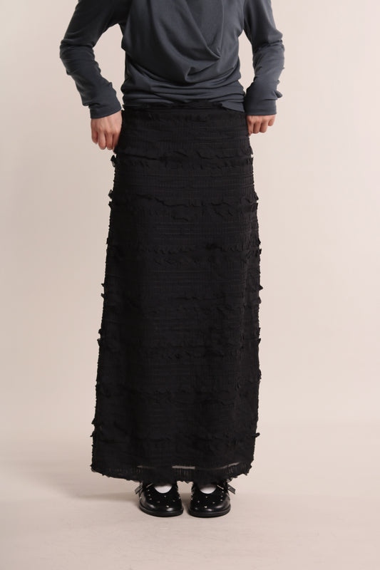Textured Ruffle Maxi Skirt (Black)