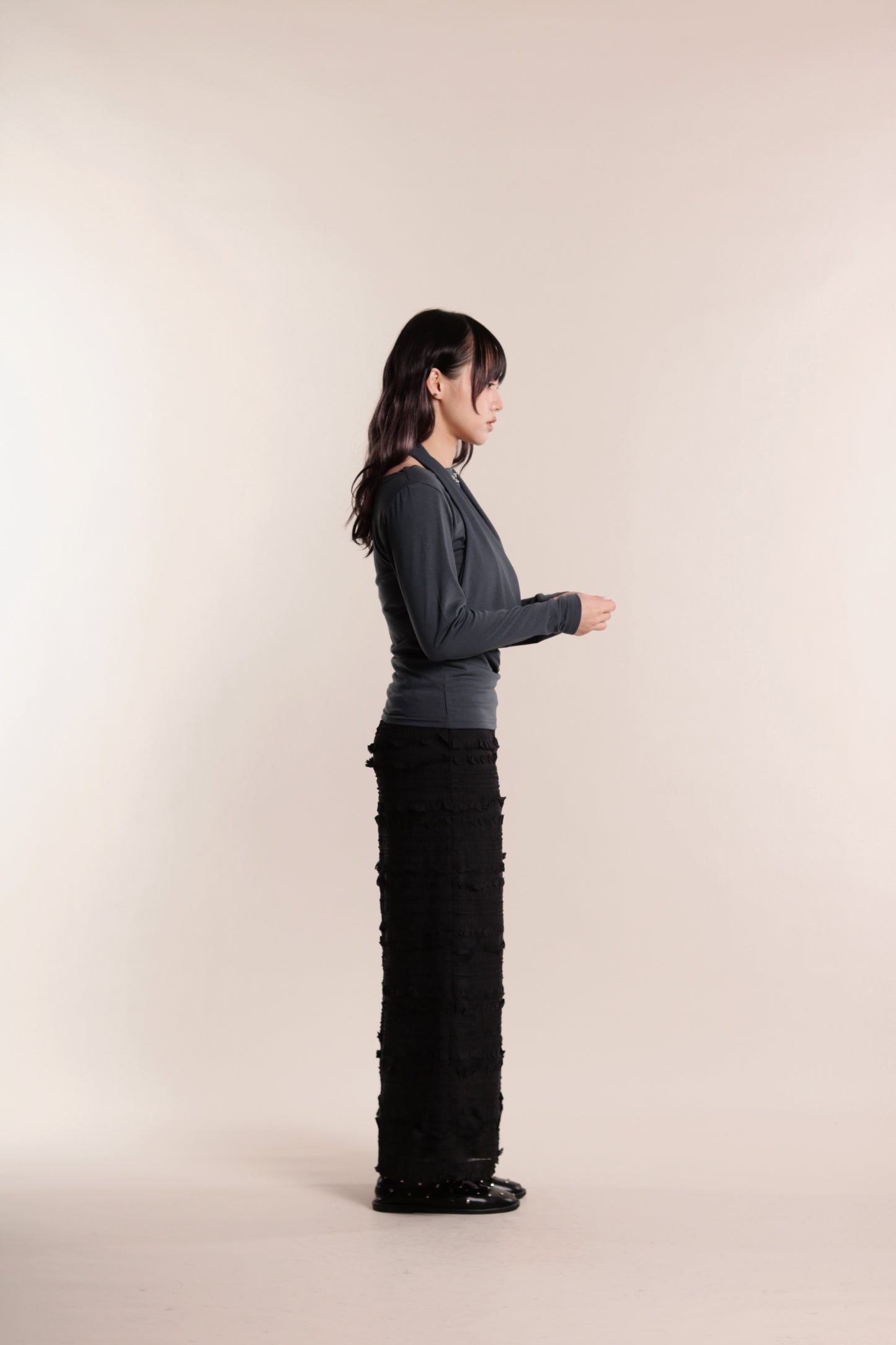 Textured Ruffle Maxi Skirt (Black)
