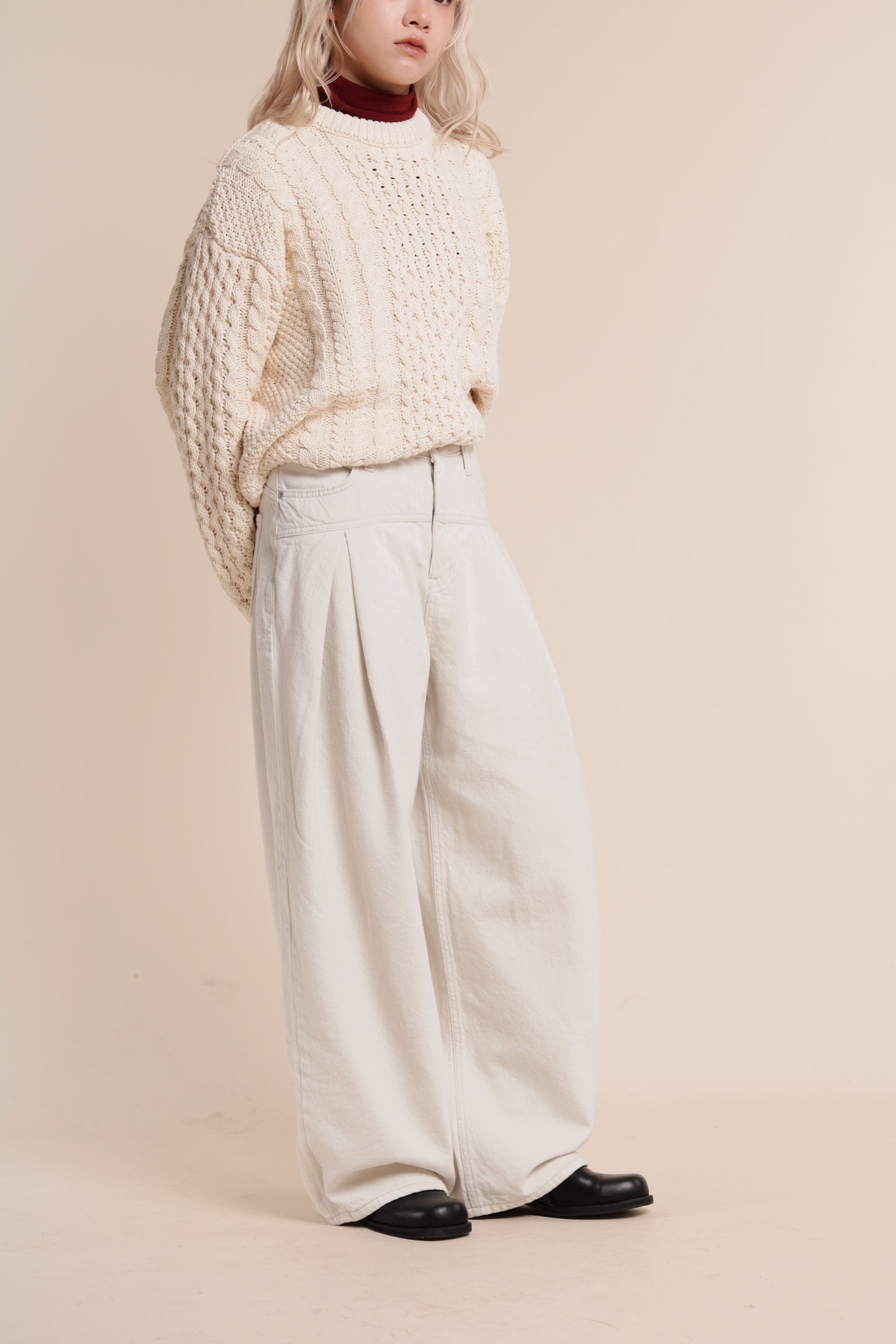 Oversized Cable Knit Sweater (Ivory)
