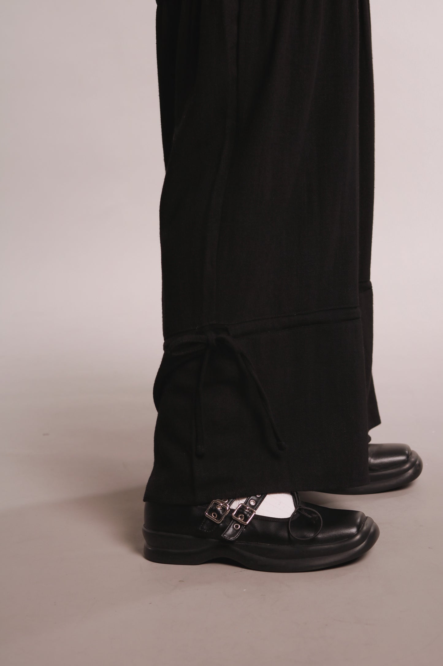 Linen Ease Pants (Black)
