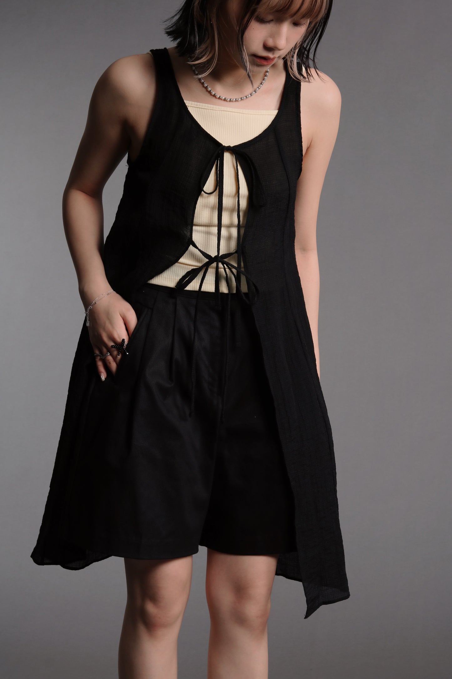 Ribbon Vest (Black)