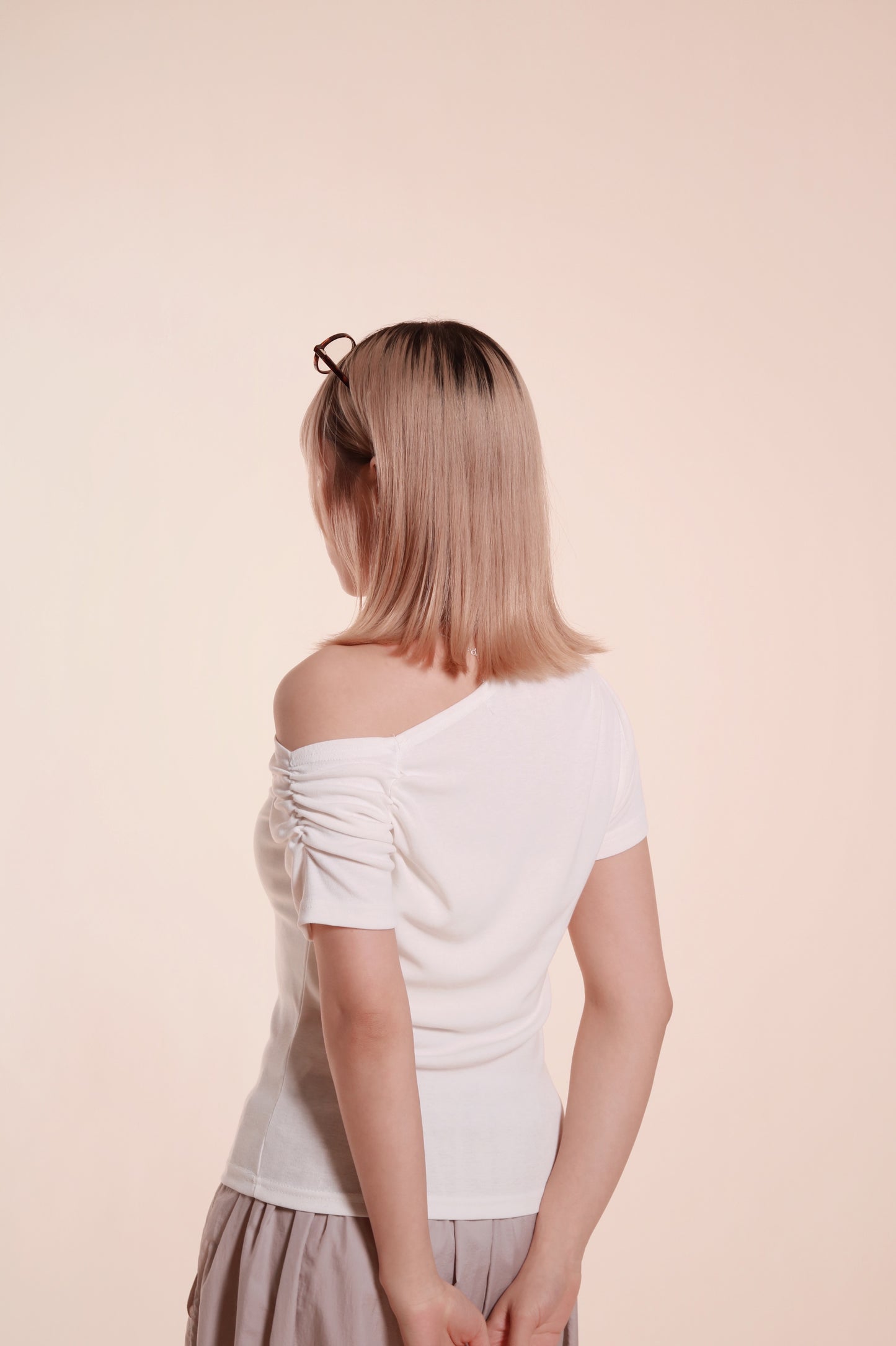 Asymmetry Top (White)