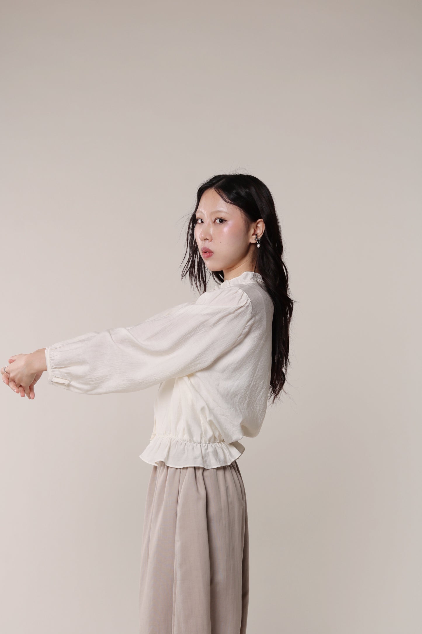 Retro Ruffle Shirt (Ivory)