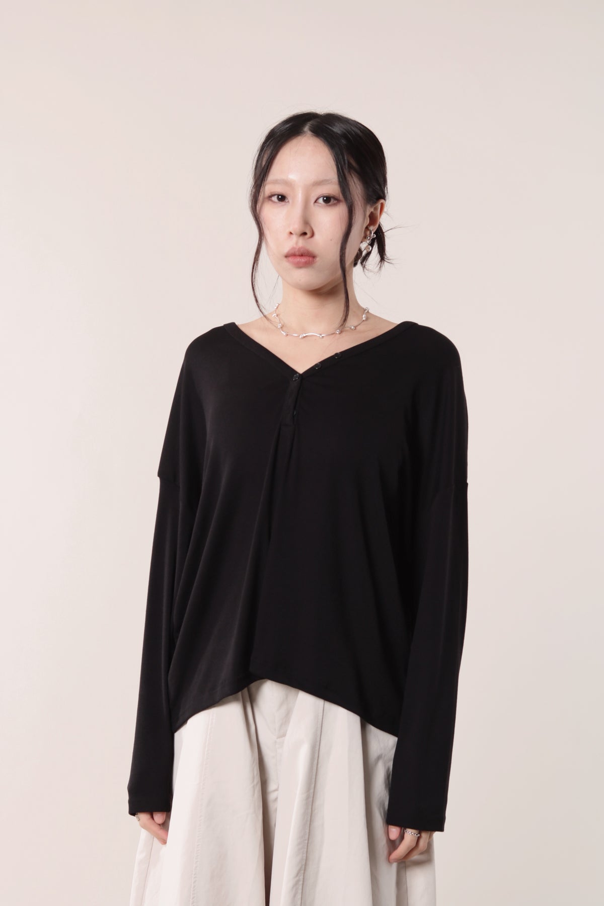 Lazy Button Long Tee (Black)
