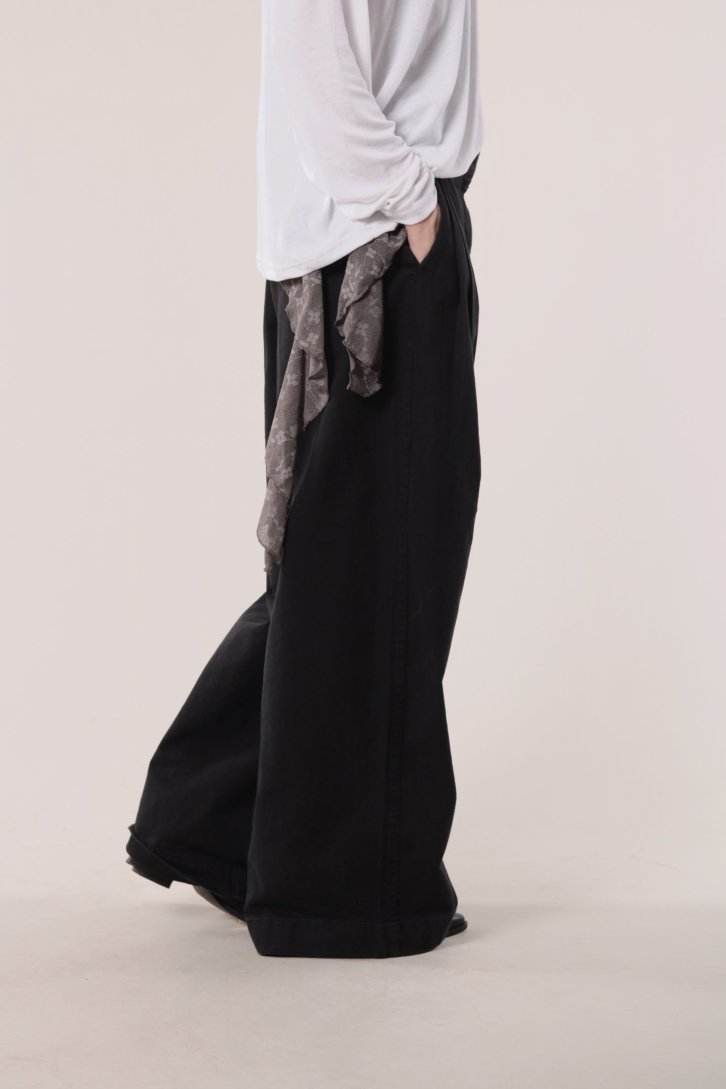 Brady Pants (Black)