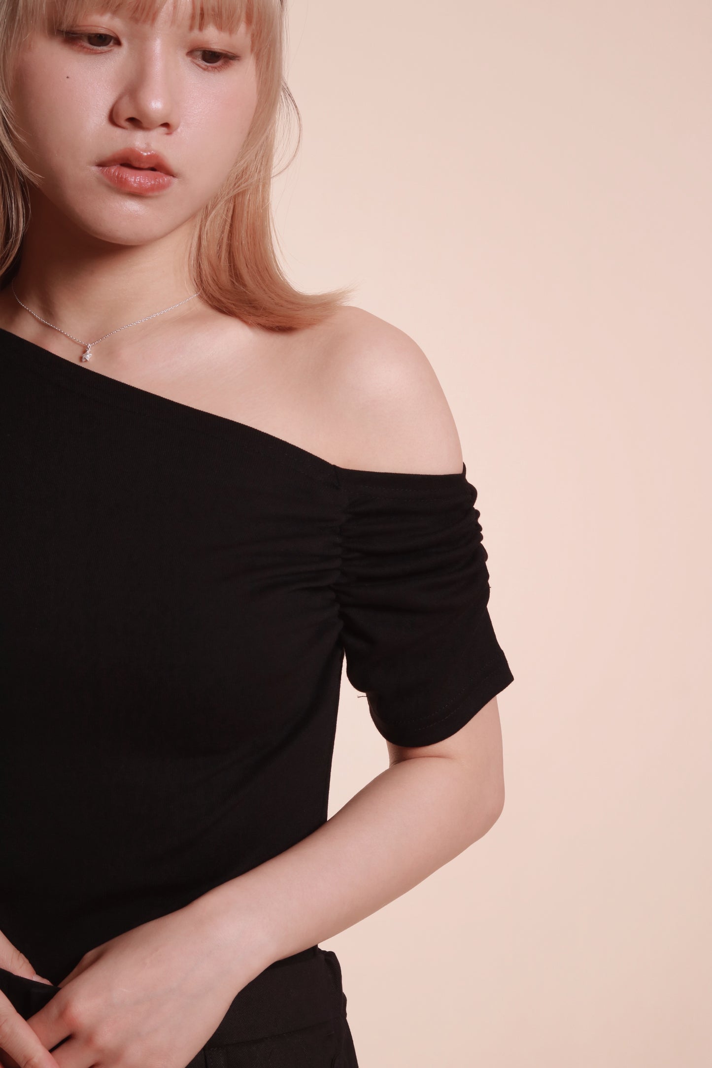 Asymmetry Top (Black)
