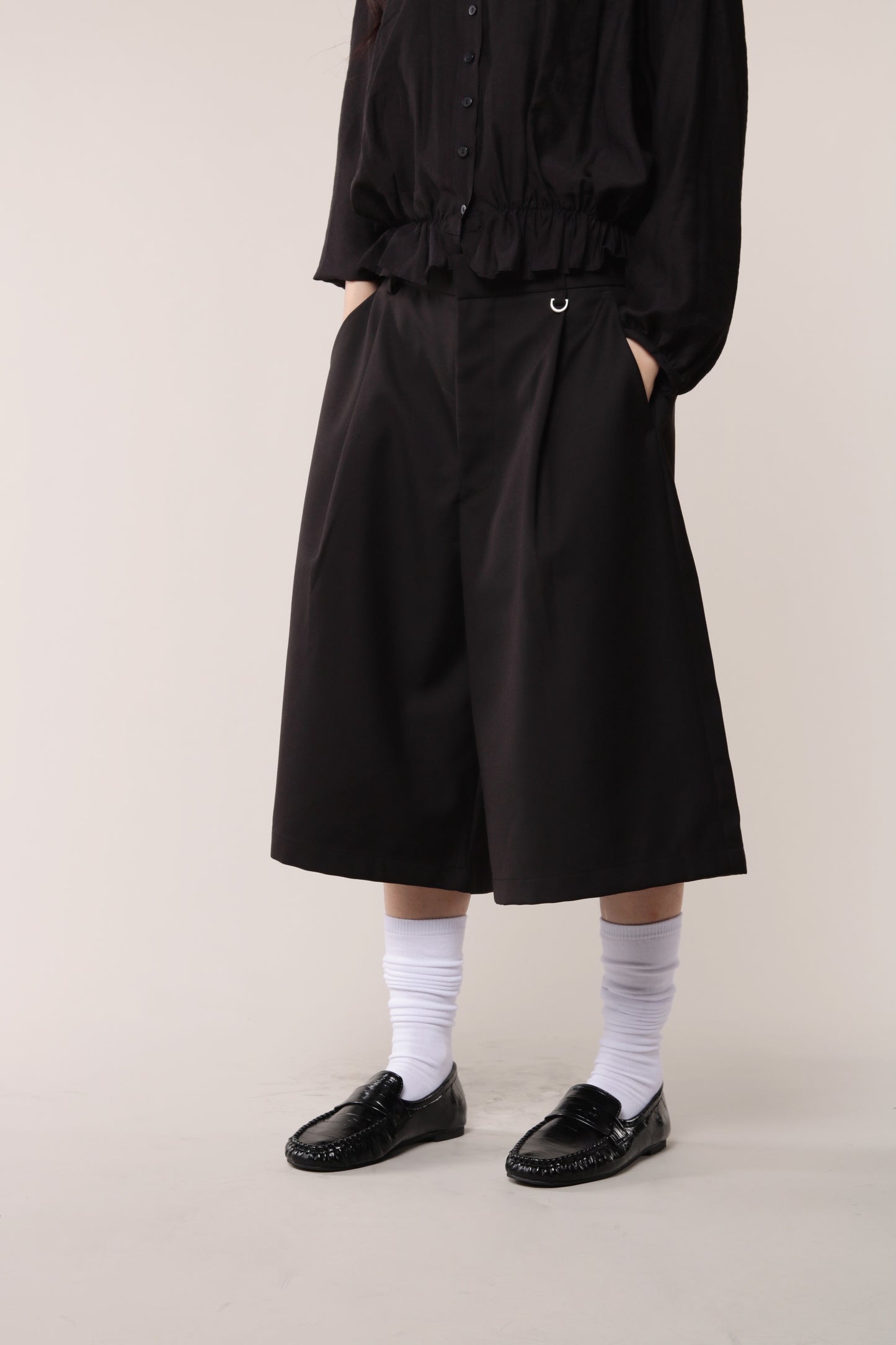 Classic Shorts (Black)