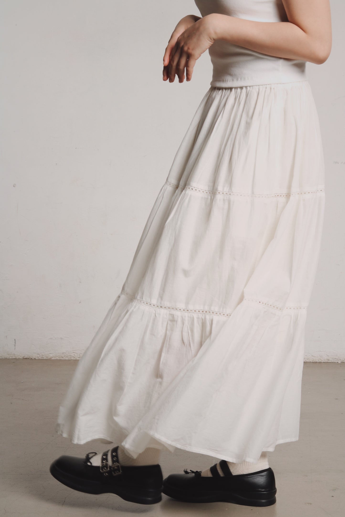 Doll Tiered Skirt (White)