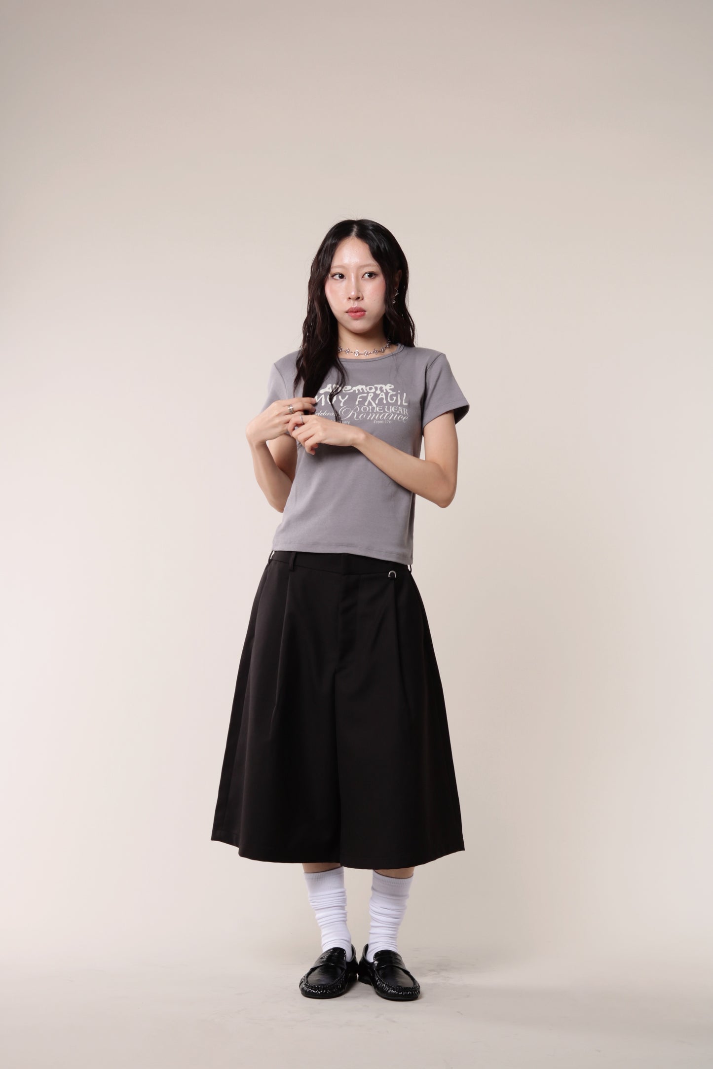 Romance Tee (Charcoal)