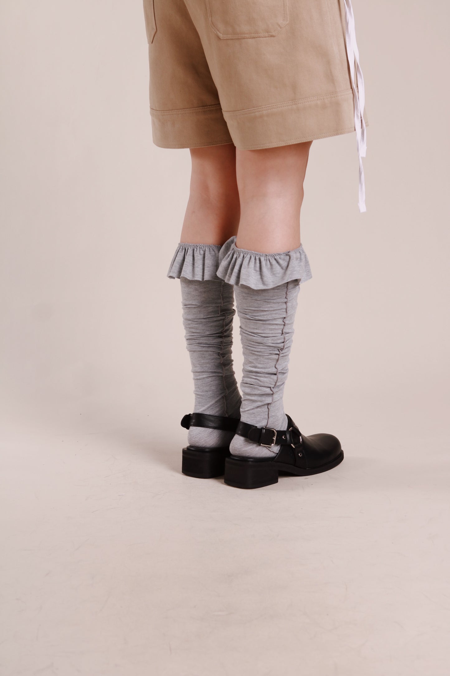 Ruffle Socks (Grey)