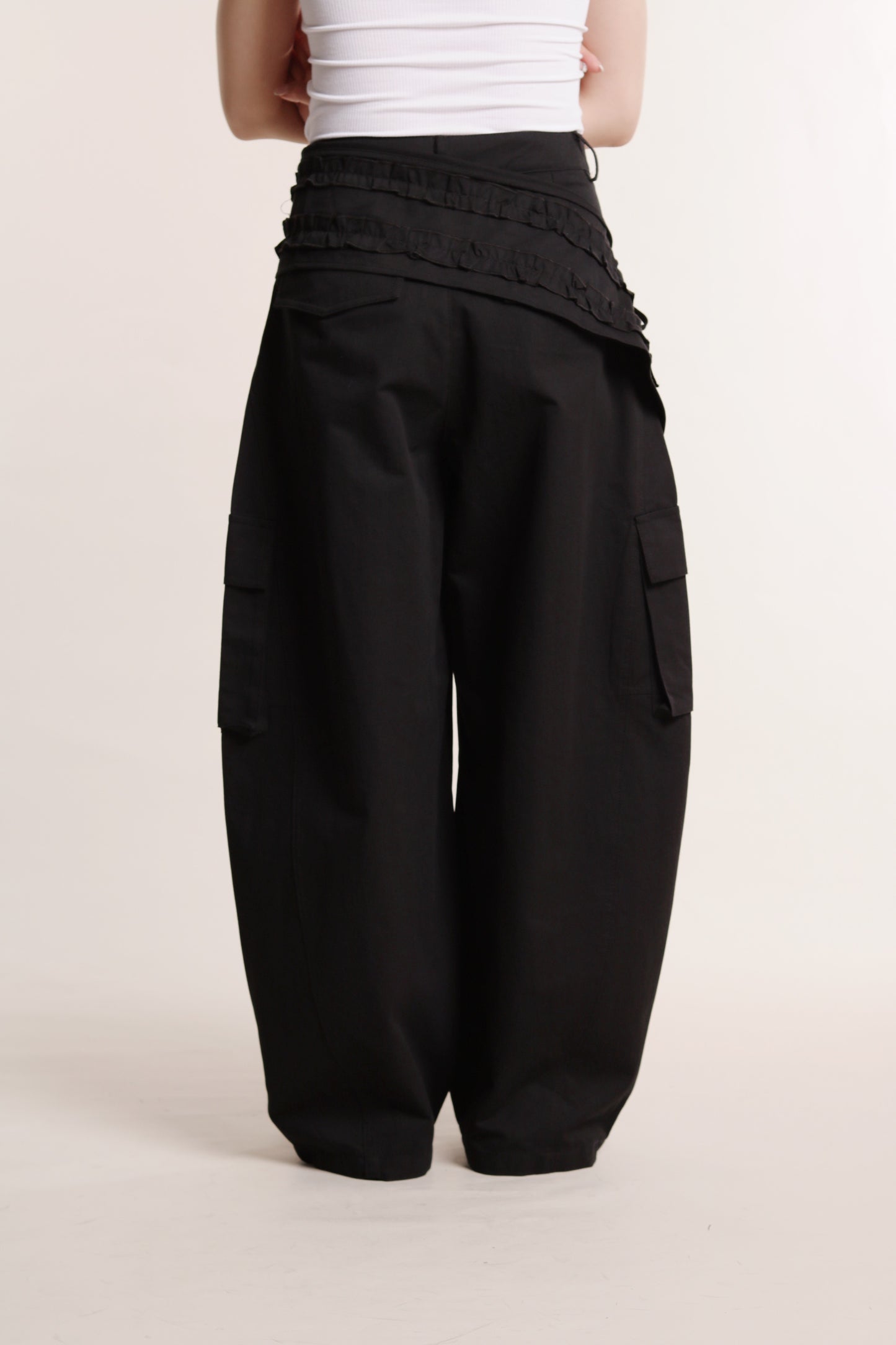 Ruffle Belt Pants (Black)