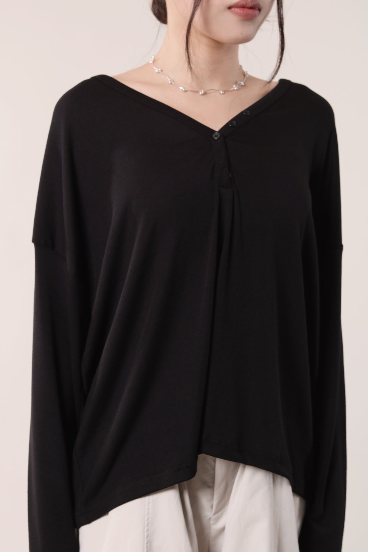 Lazy Button Long Tee (Black)