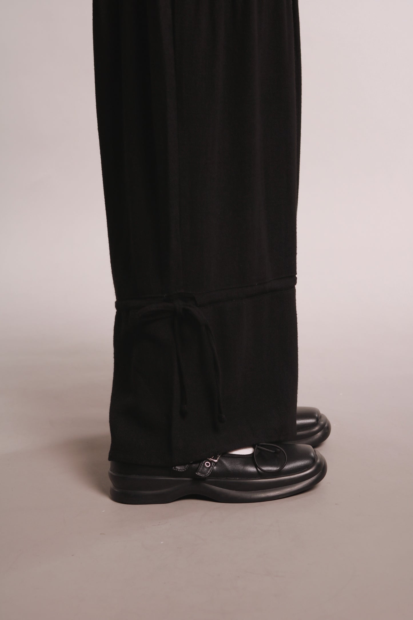 Linen Ease Pants (Black)