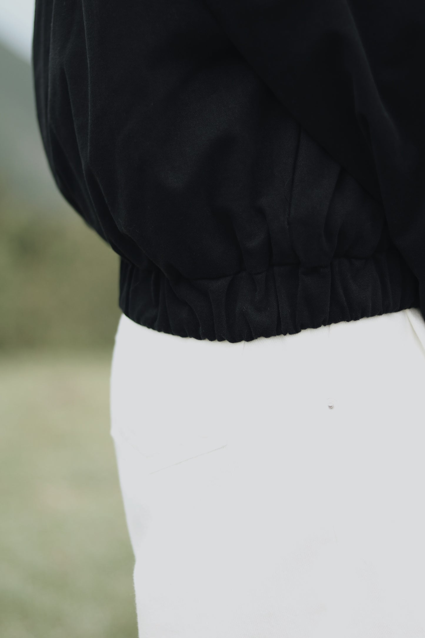 Cropped Blouson Jacket (Black)