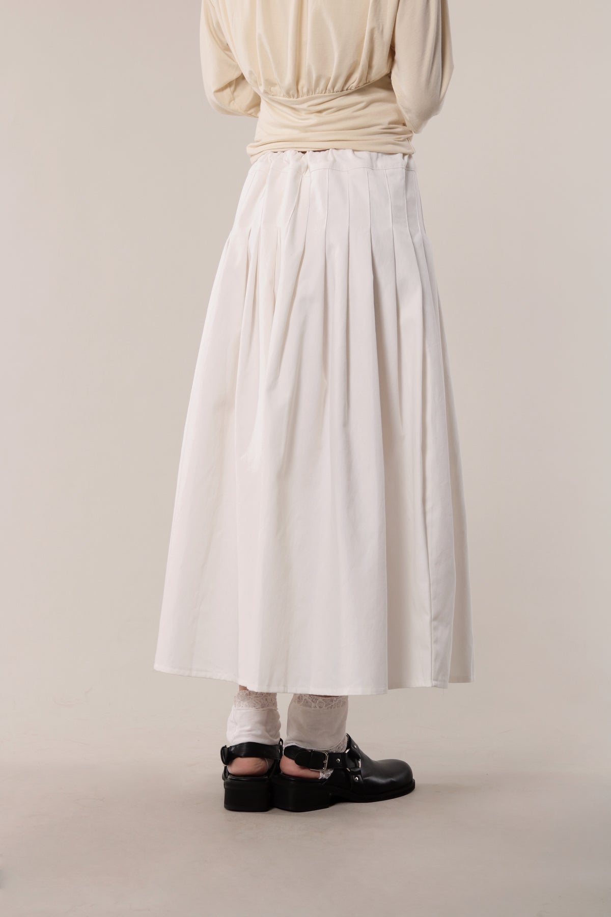 Pleated Skirt (Ivory)