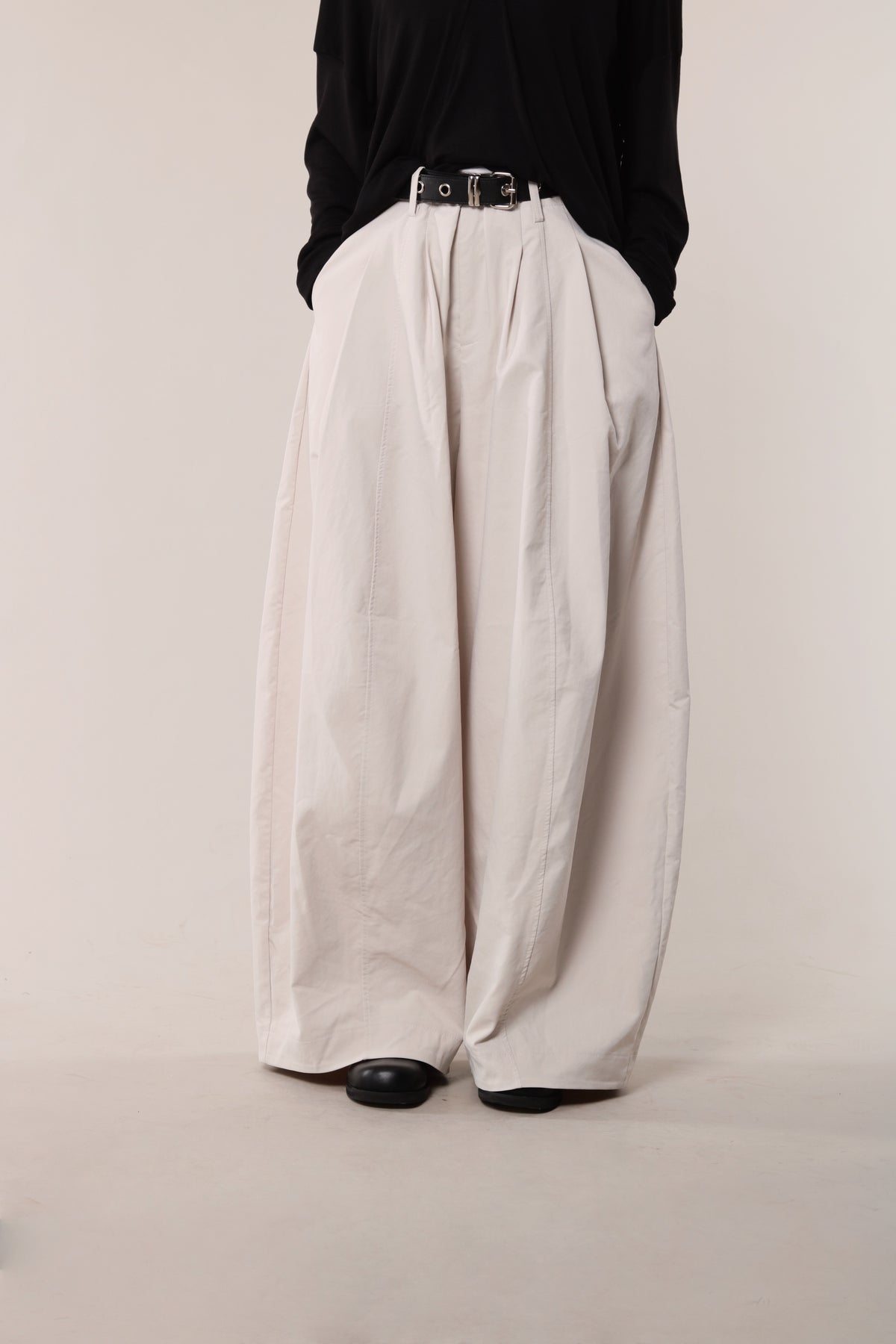 Ari Pants (Light Beige)