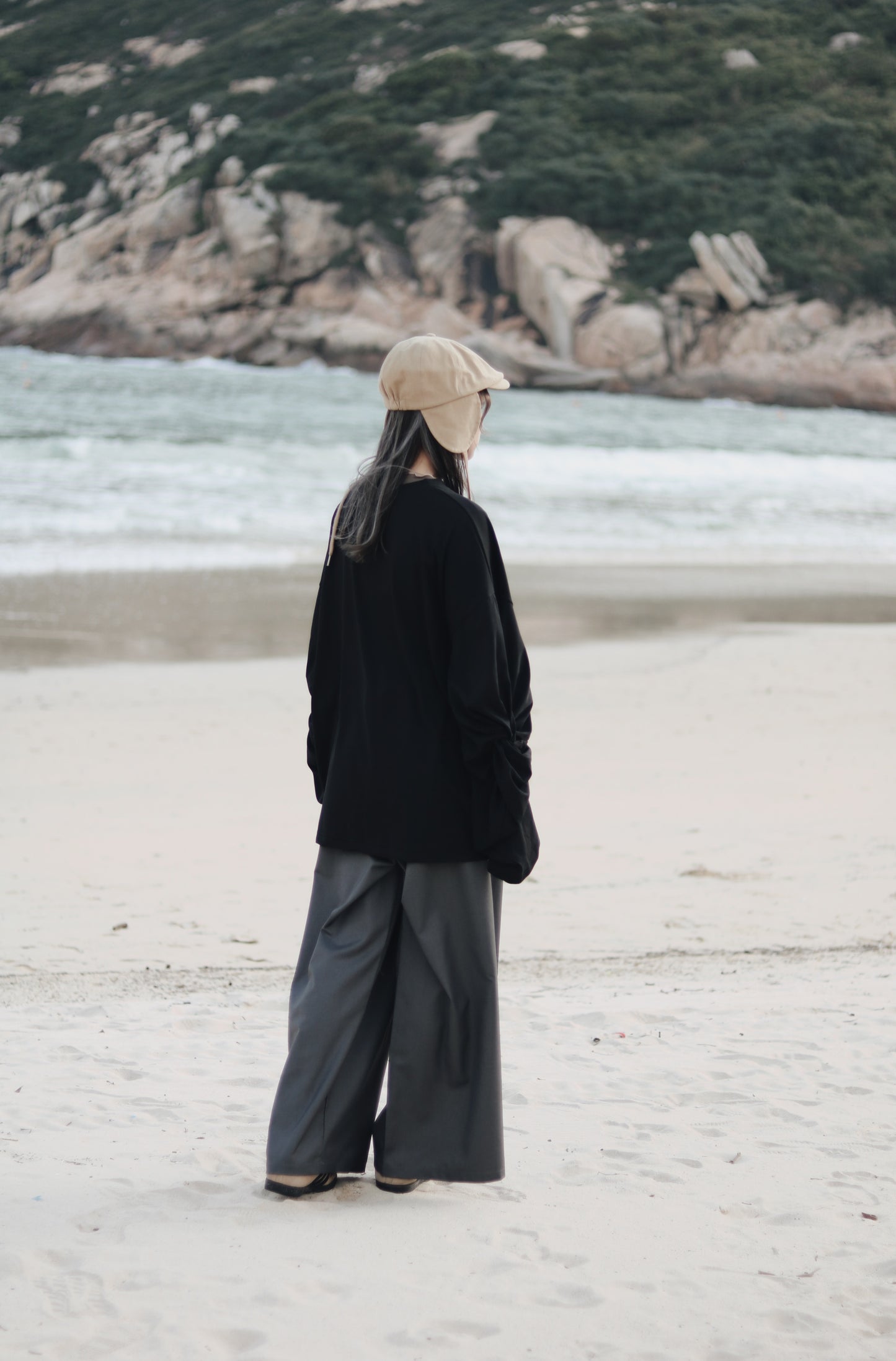 Snoopy Hat (Beige/Black/White)