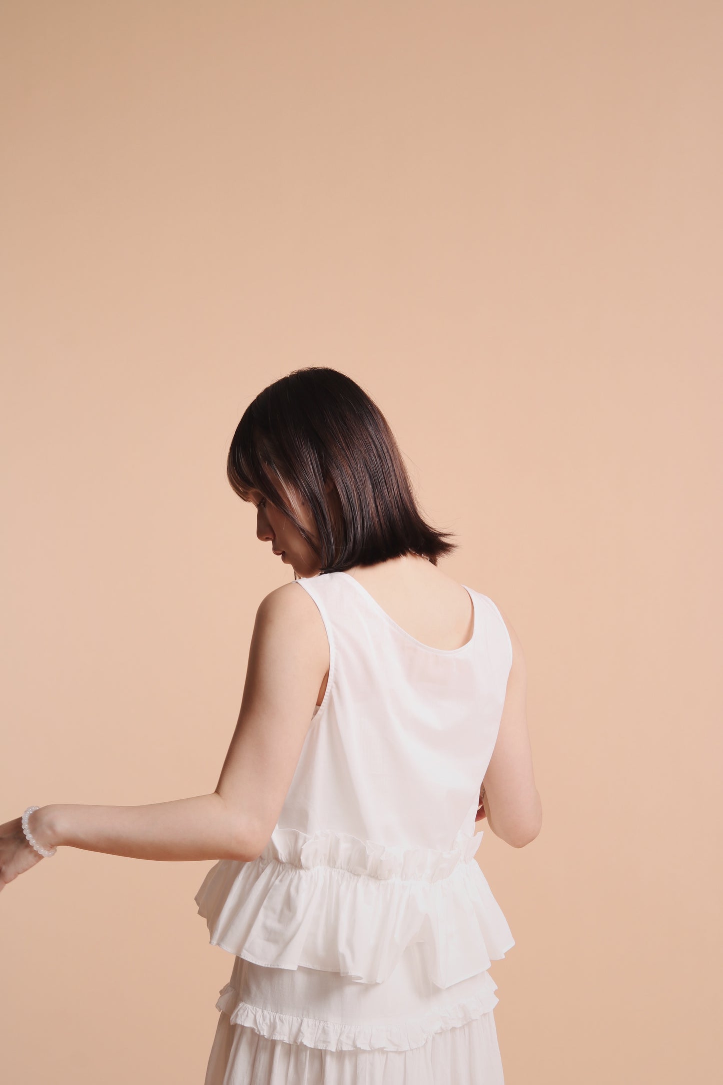 Doll Ruffle Vest (White)