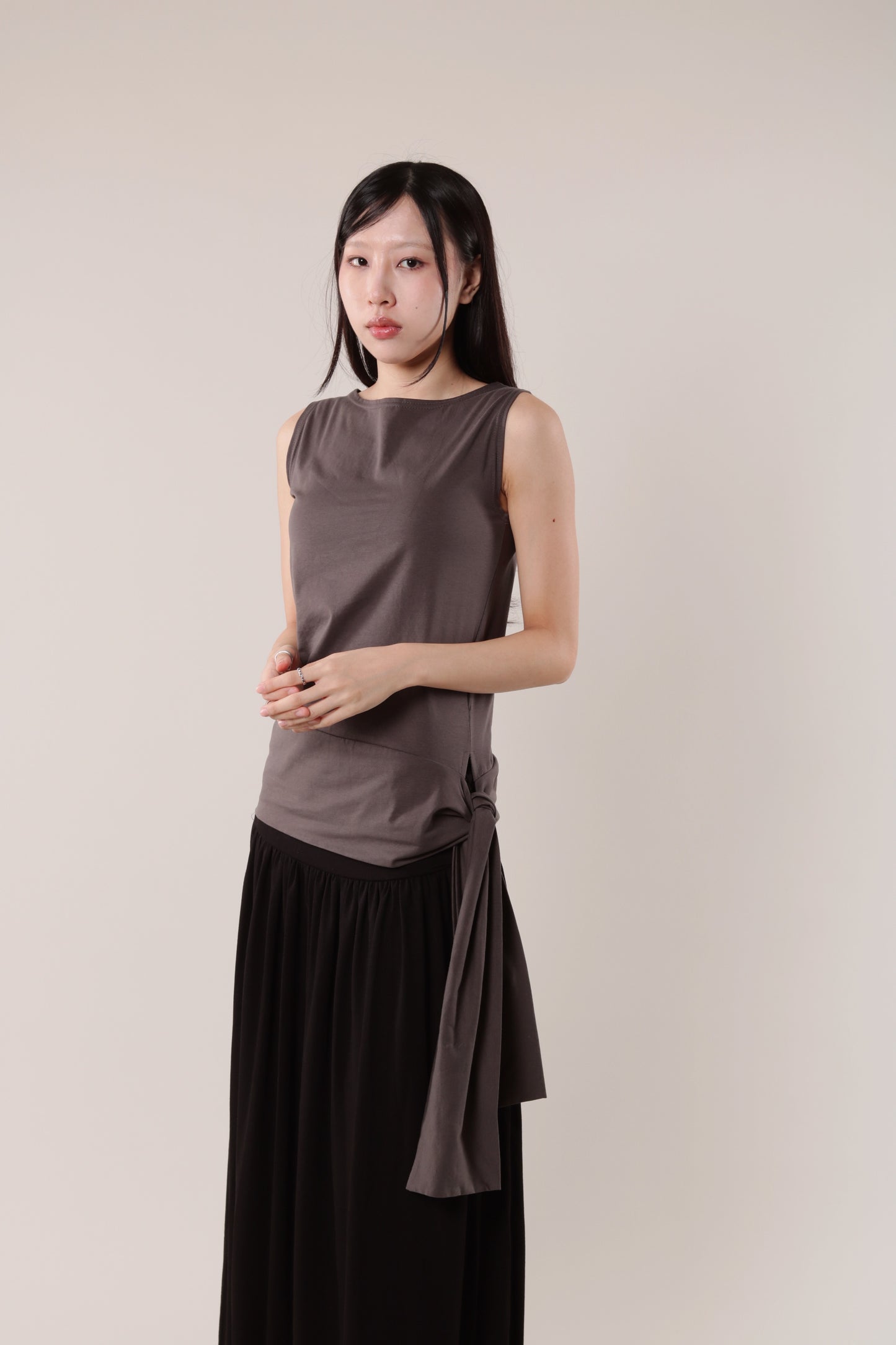 Amos Sleeveless Top (Brown)
