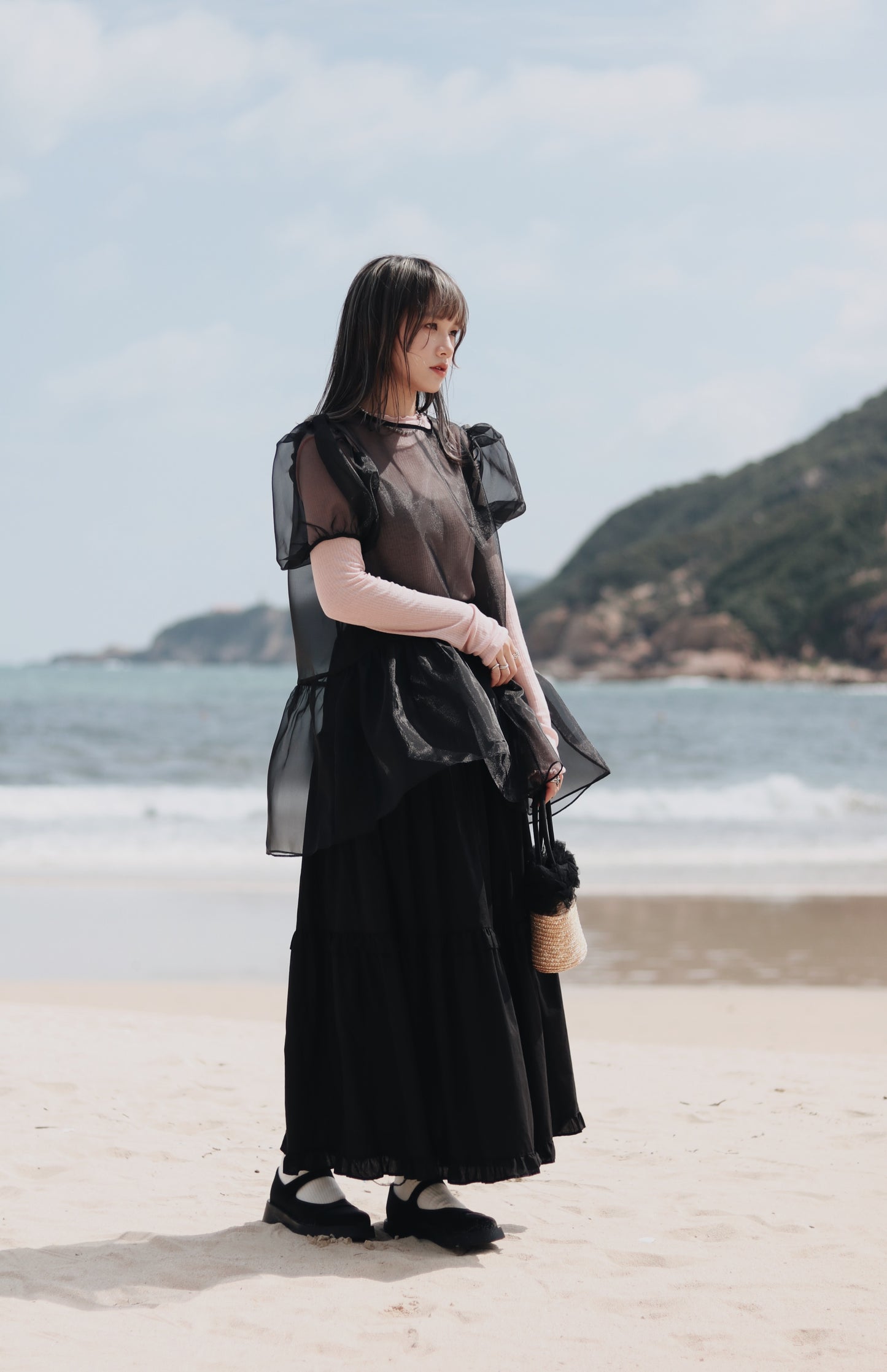 Doll Puff Sleeve Blouse (Black)